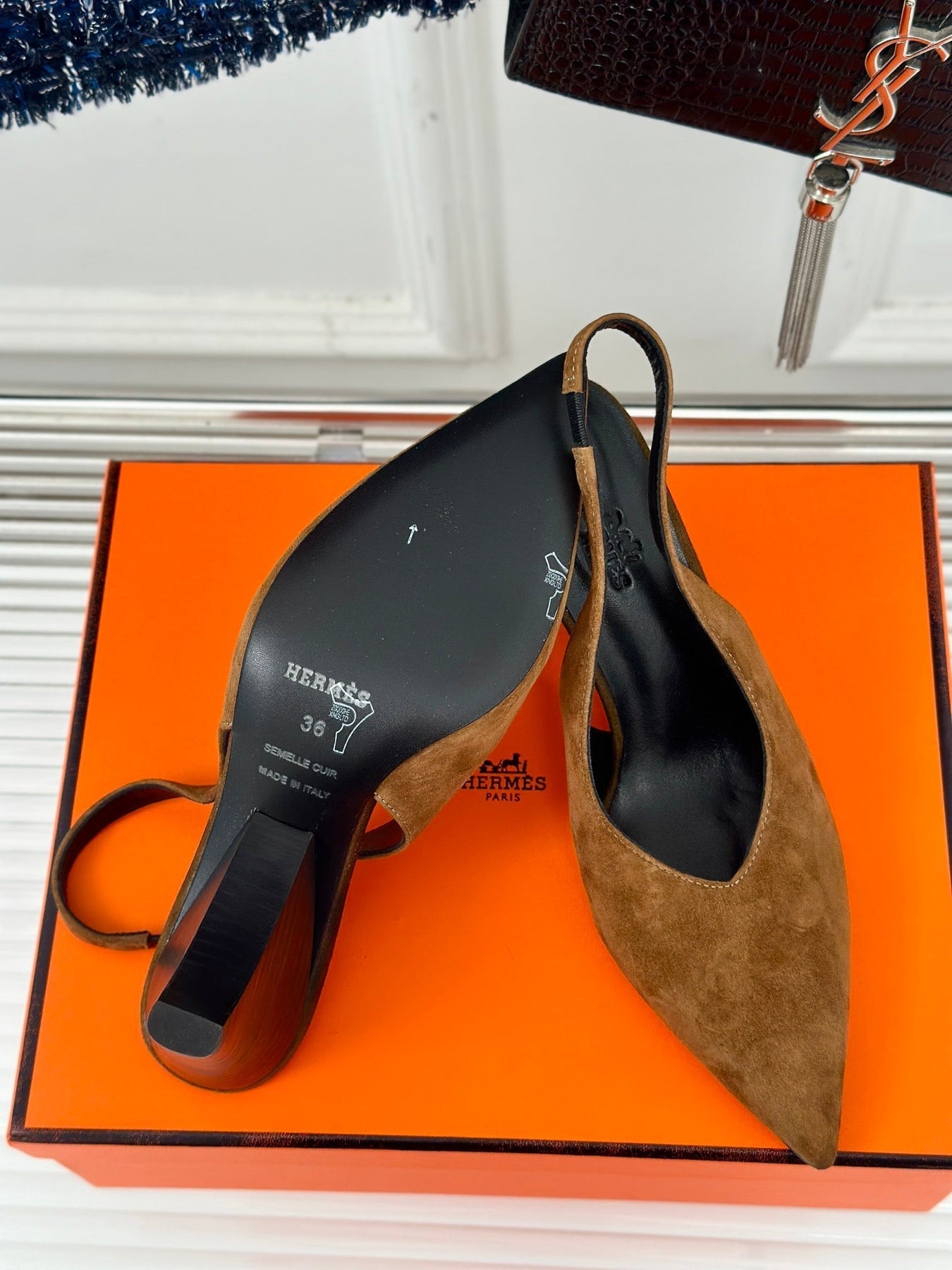 HIGH HEEL 75 MM POINTED- TOE SANDAL IN CIDER BROWN SUEDE