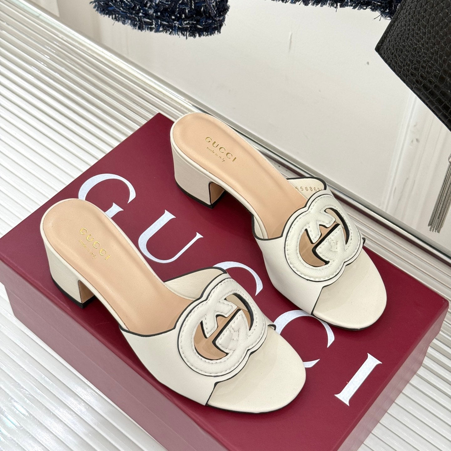 MID-HEEL MULE IN CREAM WHITE CALFSKIN