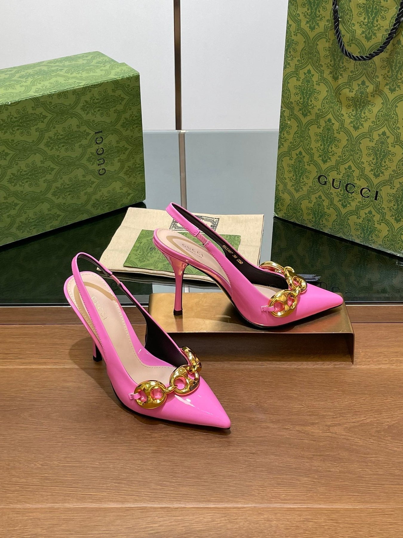GG HIGH SLINGBACK 10.5 CM IN FUSICA PINK GLOSSY CALFSKIN WITH GOLD HARDWARE