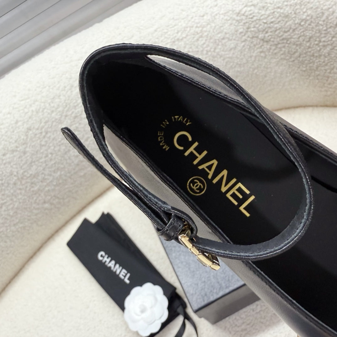 MARY JANE SHOES BLACK LAMBSKIN WITH BOW