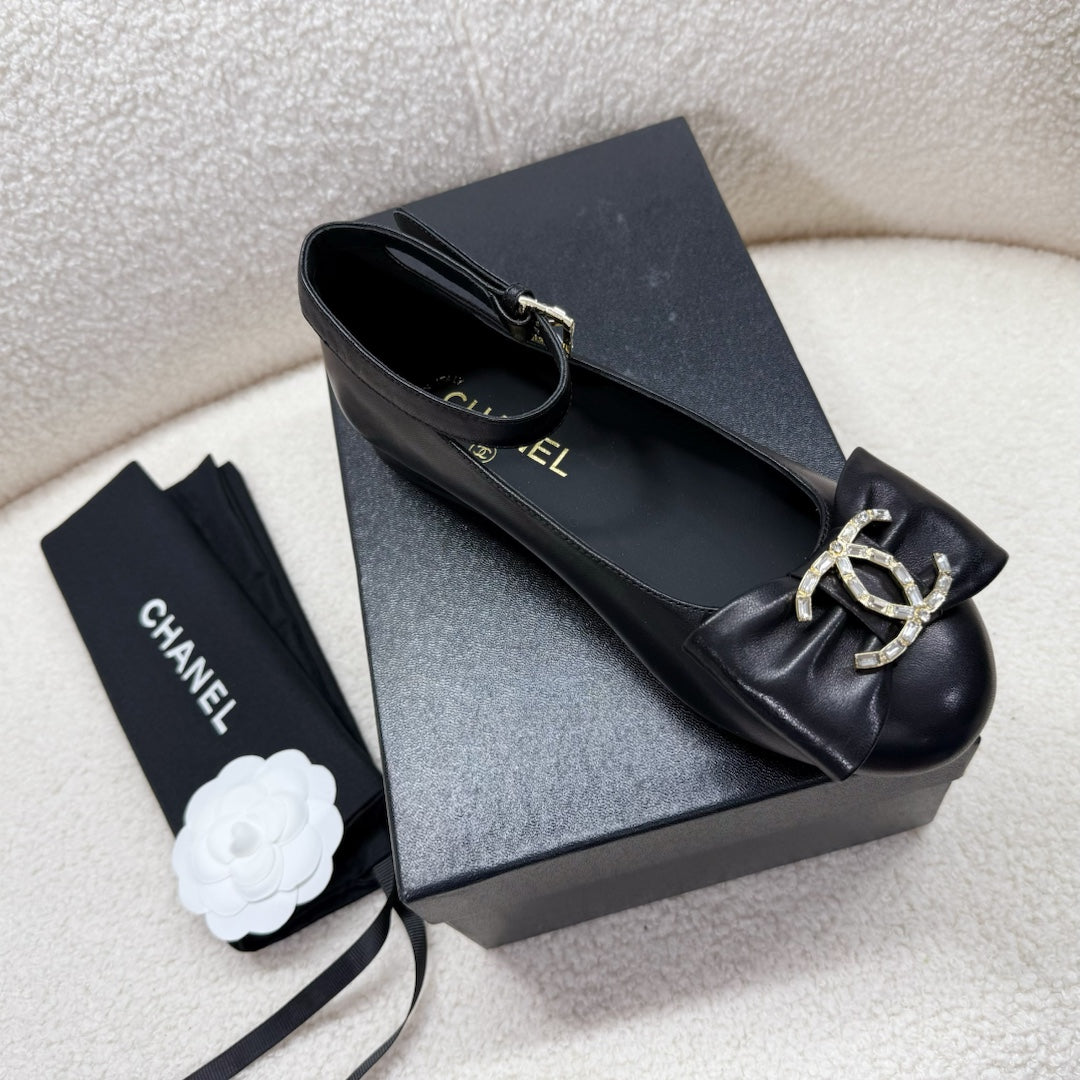 MARY JANE SHOES BLACK LAMBSKIN WITH BOW