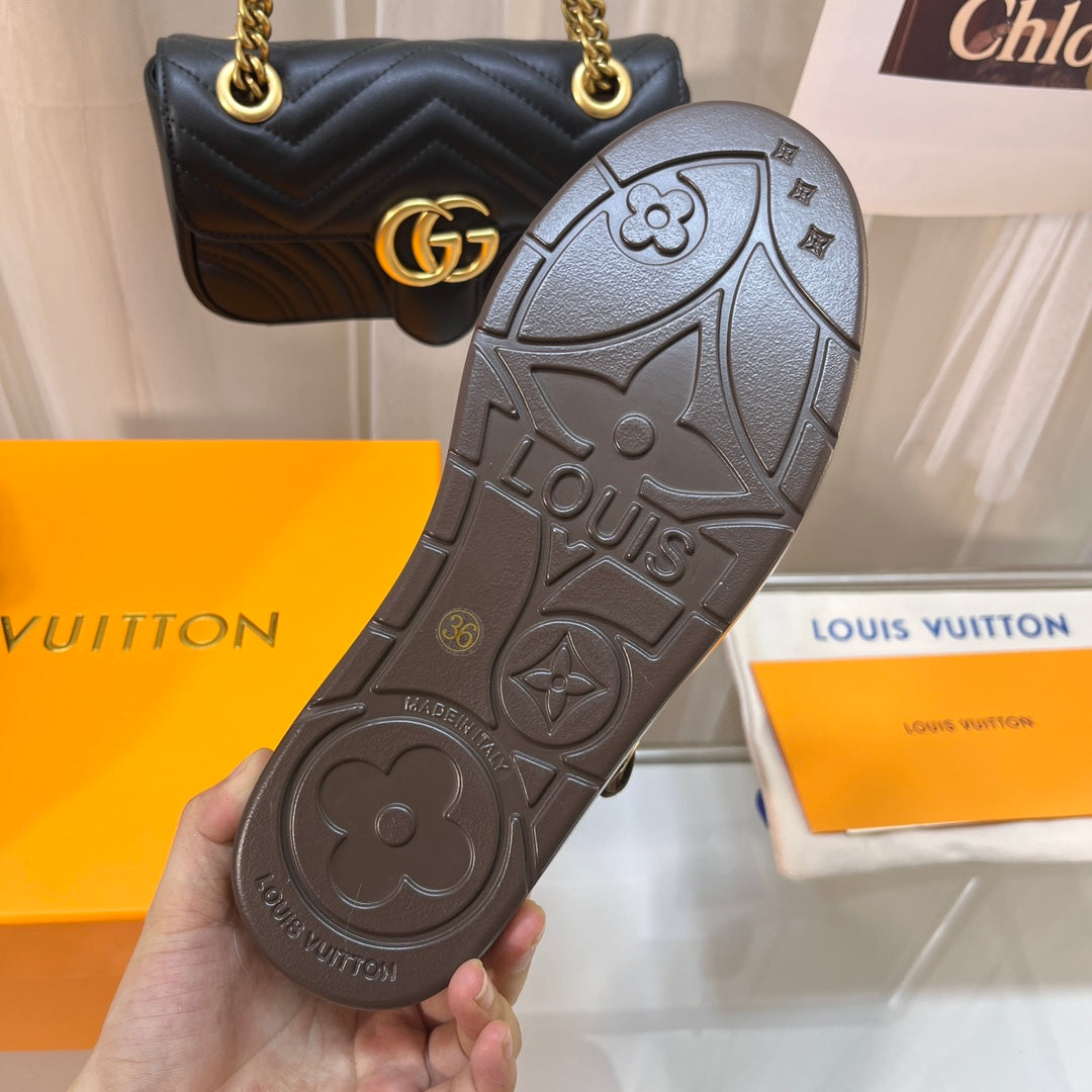 LV WOMEN'S COSY FLAT COMFORT CLOGS IN CHOCOLATE BROWN MONOGRAM SUEDE