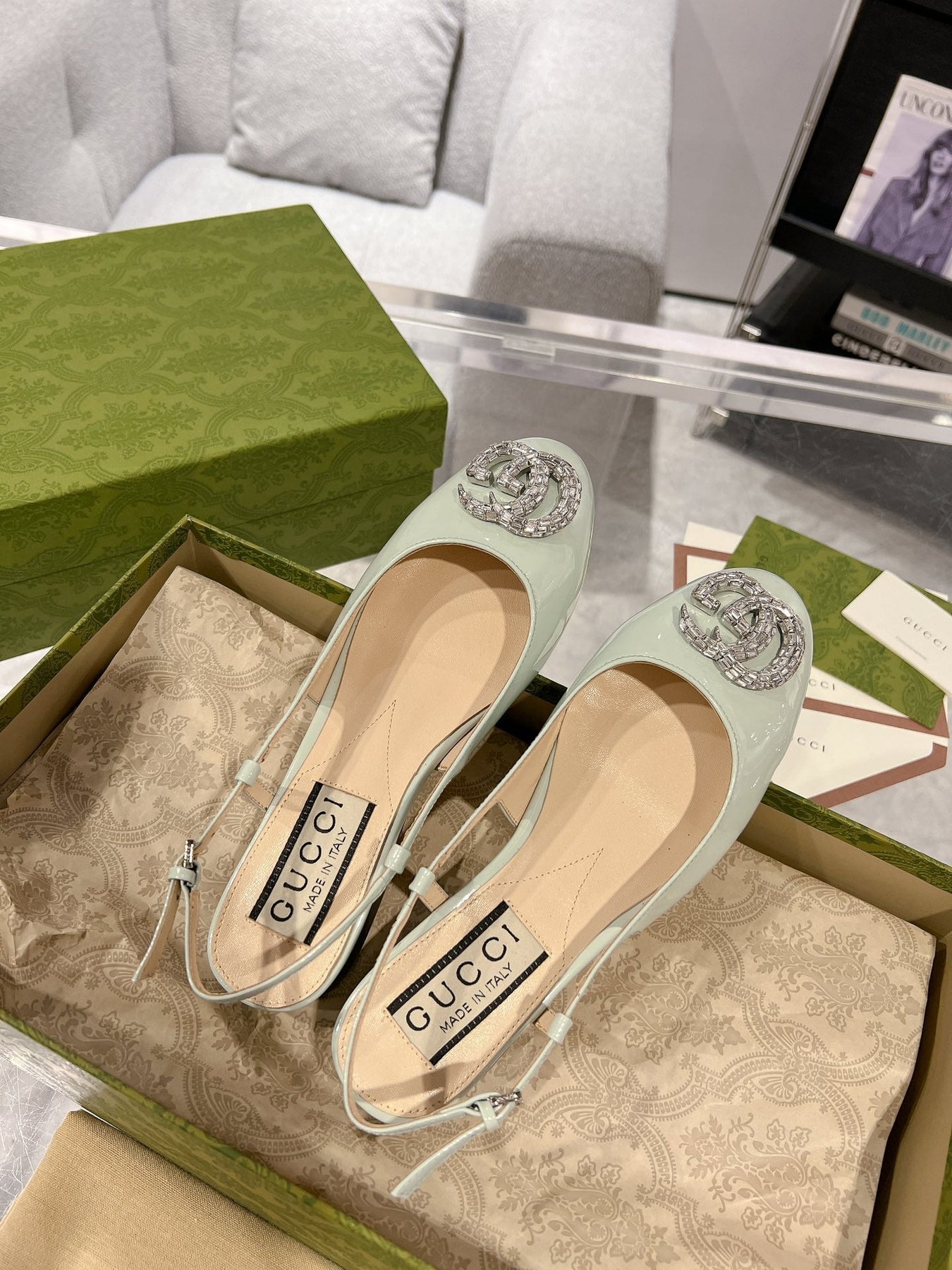 METALIC SLINGBACK FLATS IN PISTACHIO GREEN CALFSKIN