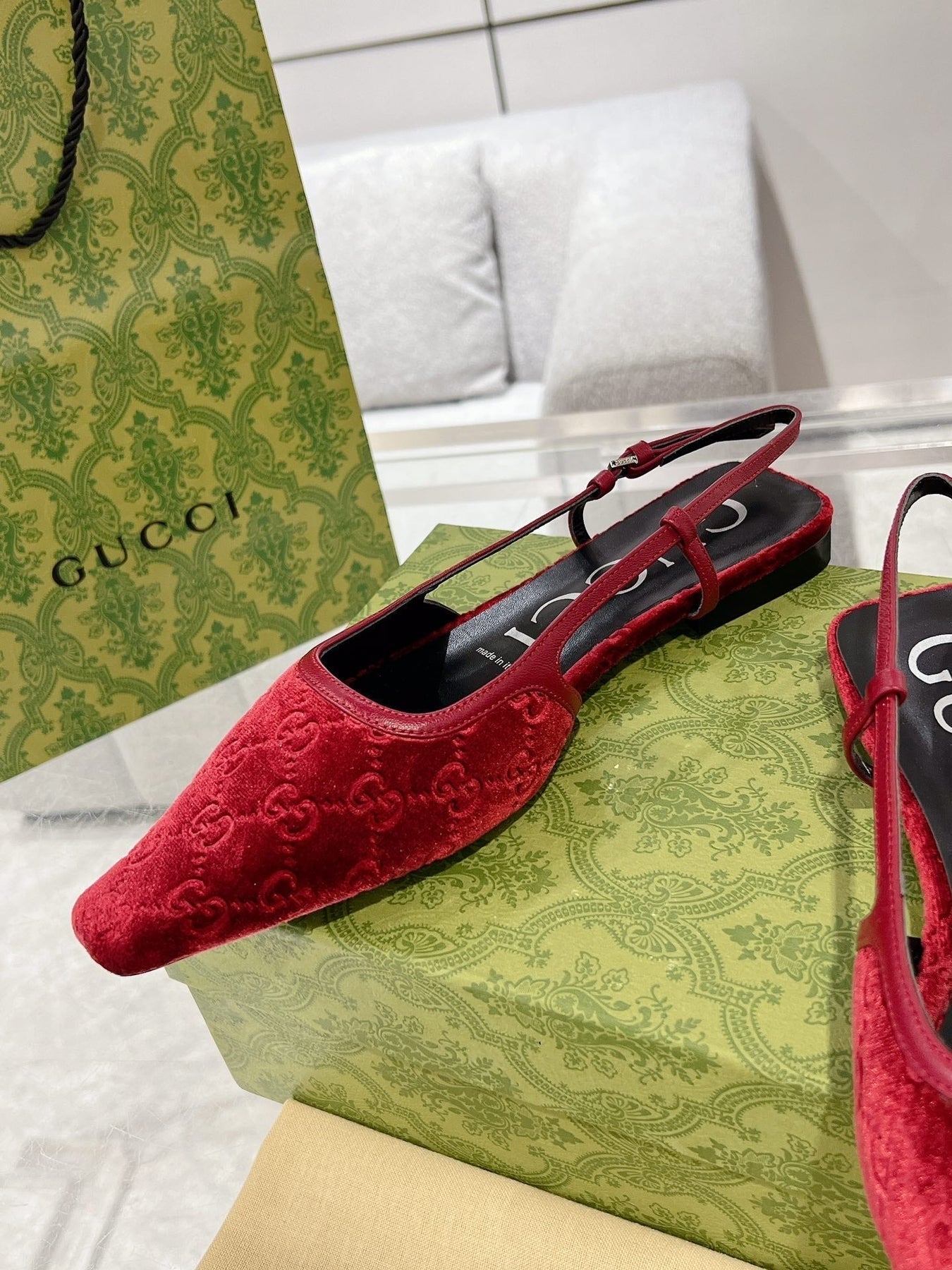 GG SLINGBACK FLATS CHERRY VELVET