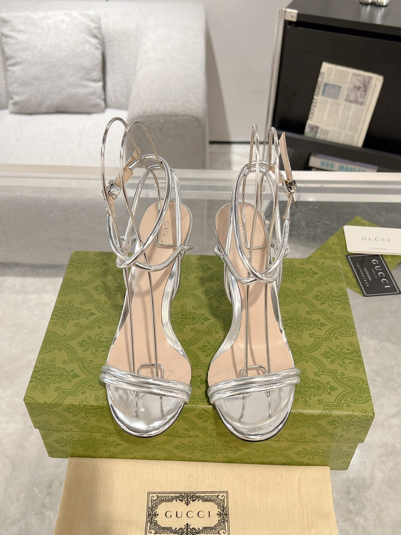 GG 105 STRAPPY SANDAL SILVER CALFSKIN