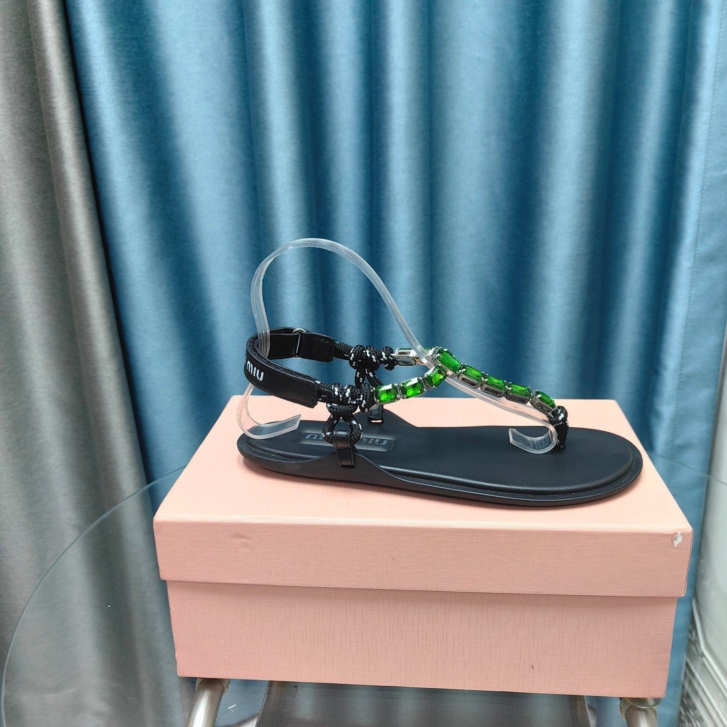 FLIP-FLOPS BLACK COWHIDE WITH CRYSTALS-KELLY GREEN