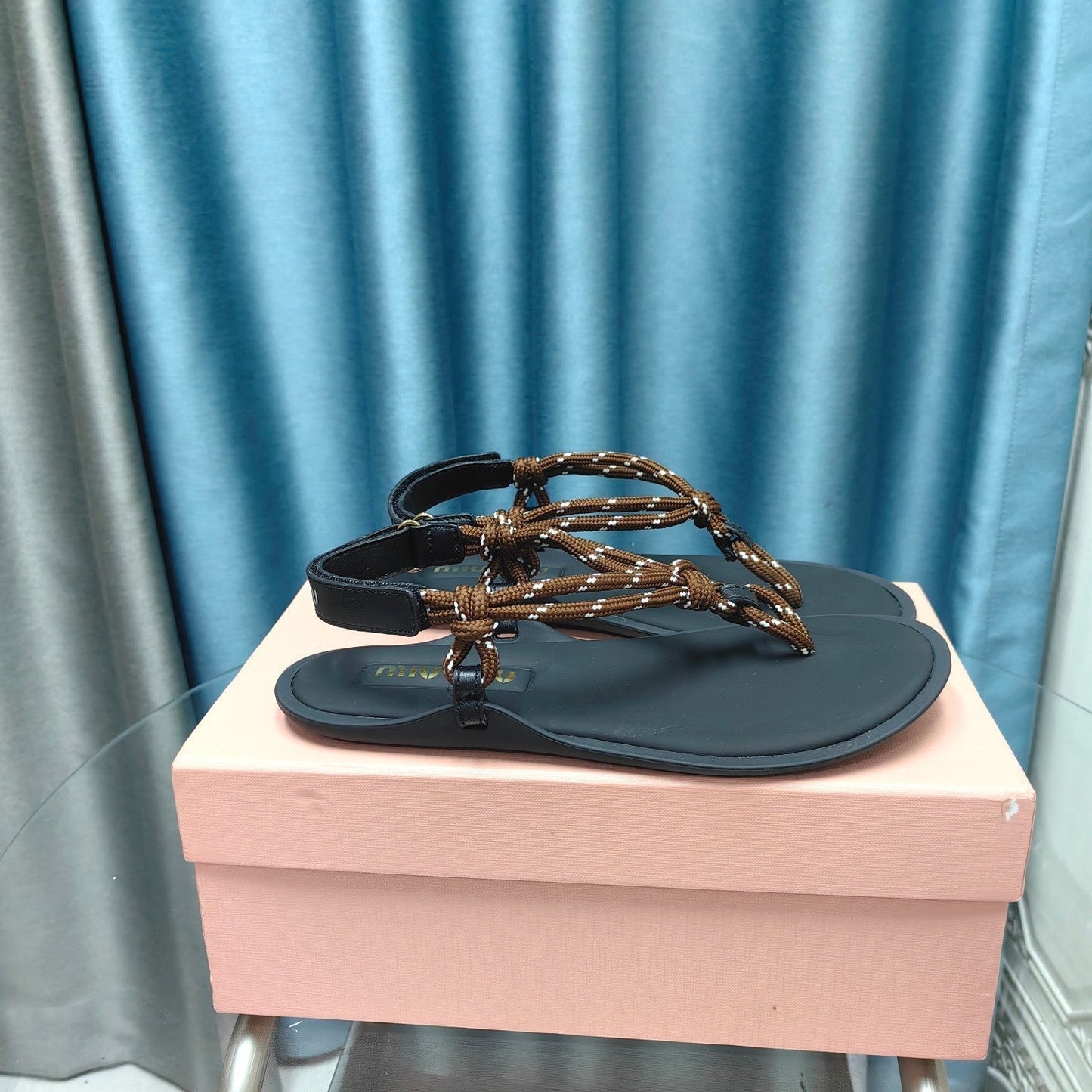 FLIP-FLOPS SANDAL BLACK SHEEPSKIN WITH BROWN STRAP