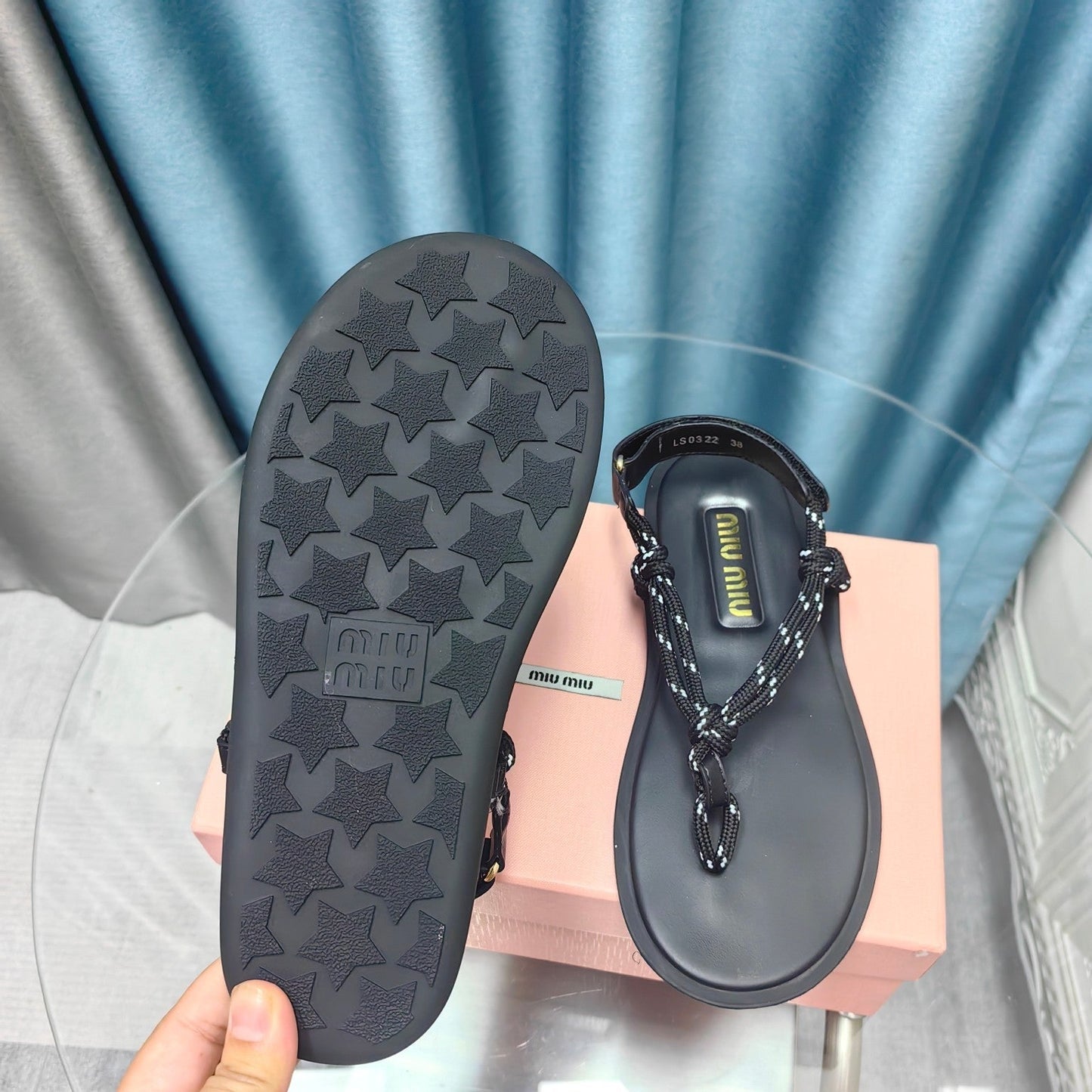 FLIP-FLOPS SANDAL BLACK SHEEPSKIN WITH BLACK STRAP