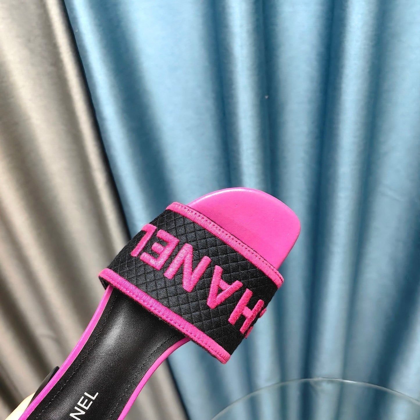 MULE SANDAL 45 BLACK PINK FABRIC EMBROIDERY