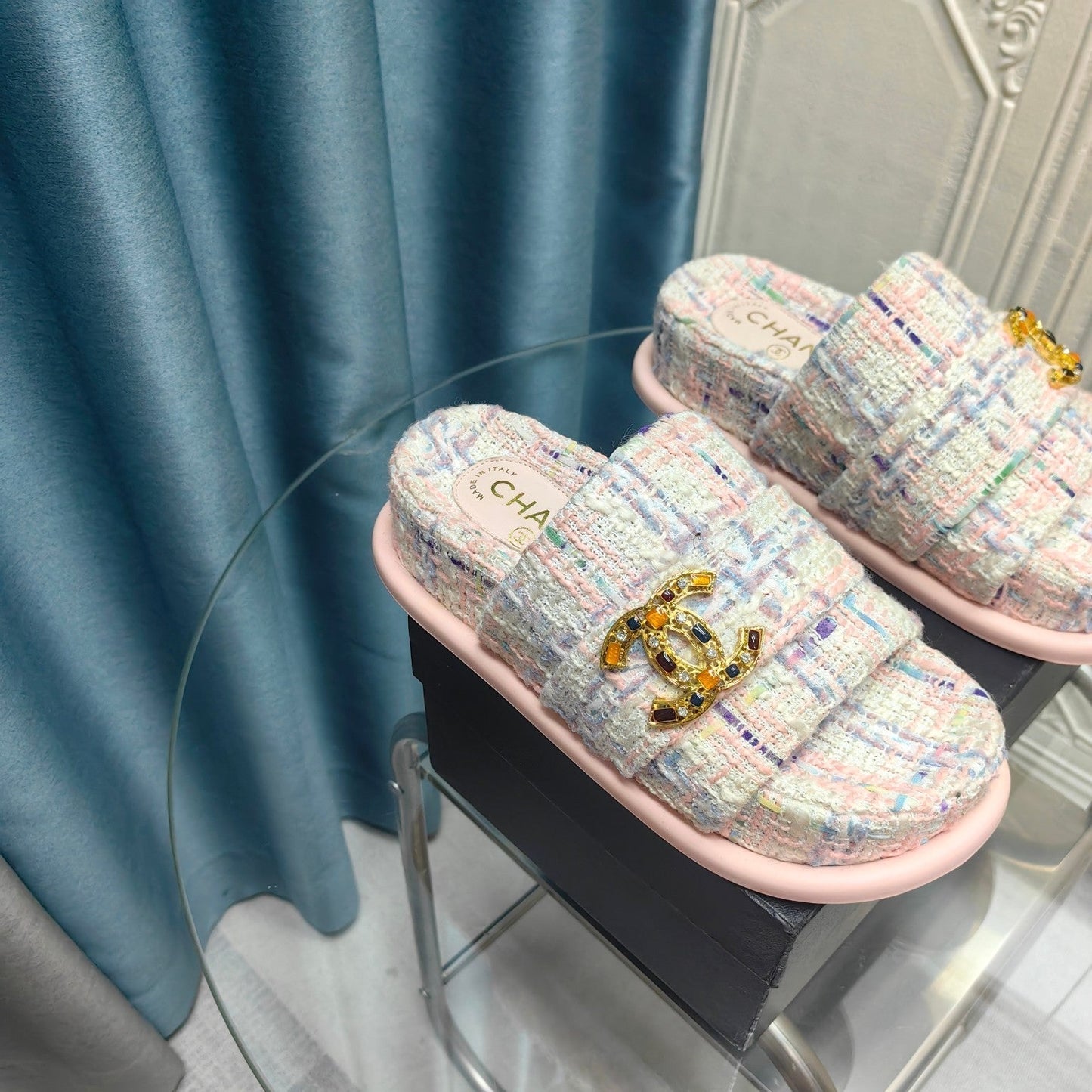 PLATFORM HEELS SANDALS IN LIGHT PINK TWEED