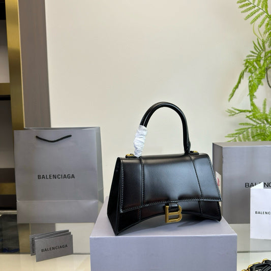 HOURGLASS HANDBAG 22 IN BLACK SHINY BOX CALFSKIN GOLD HARDWARE
