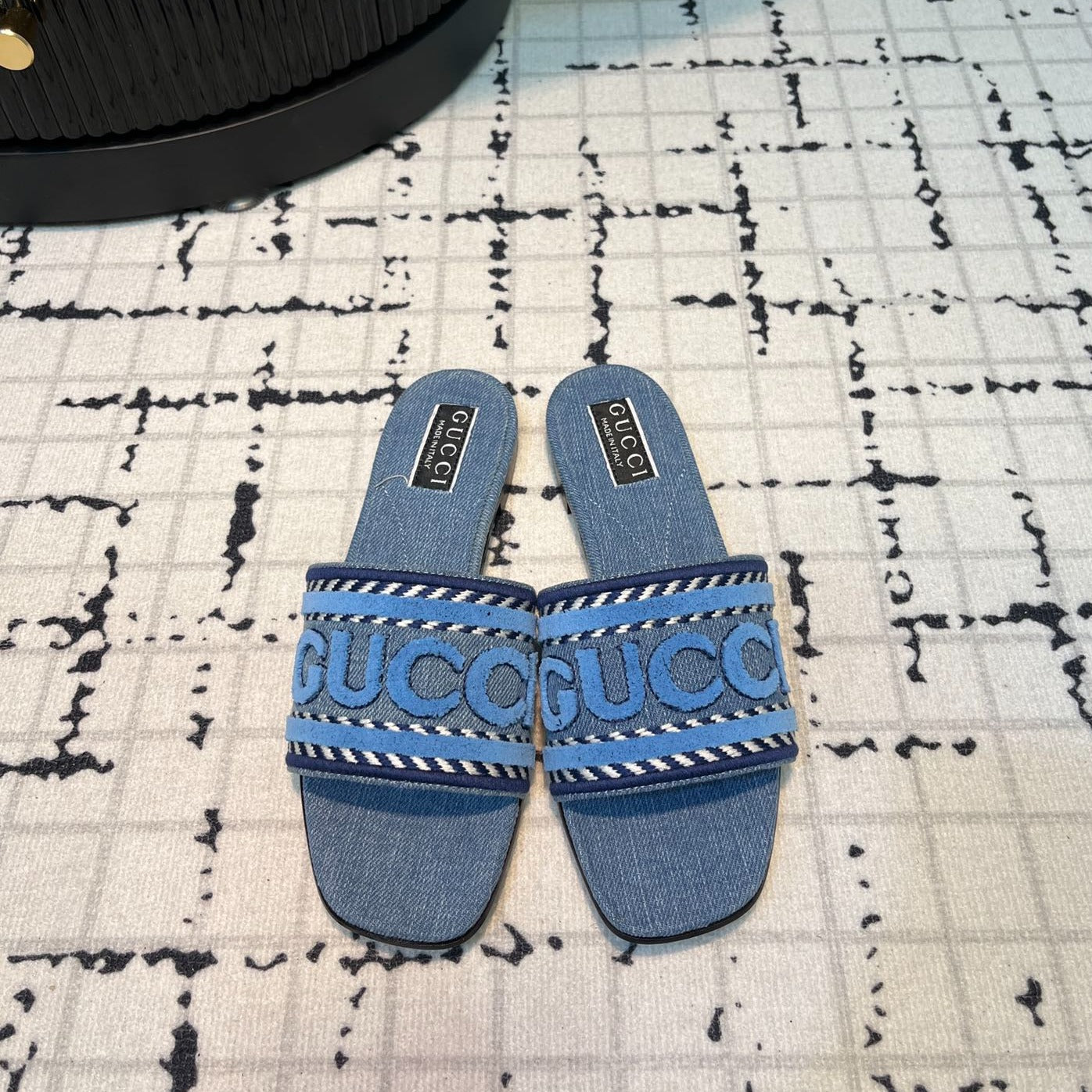 GG SLIDE SANDAL WITH GUCCI SCRIPT TEAL DENIM