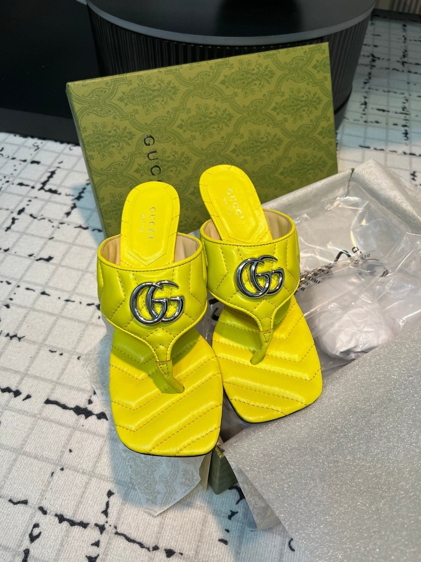 GG THONG SANDALS 55 LEMON CALKSKIN