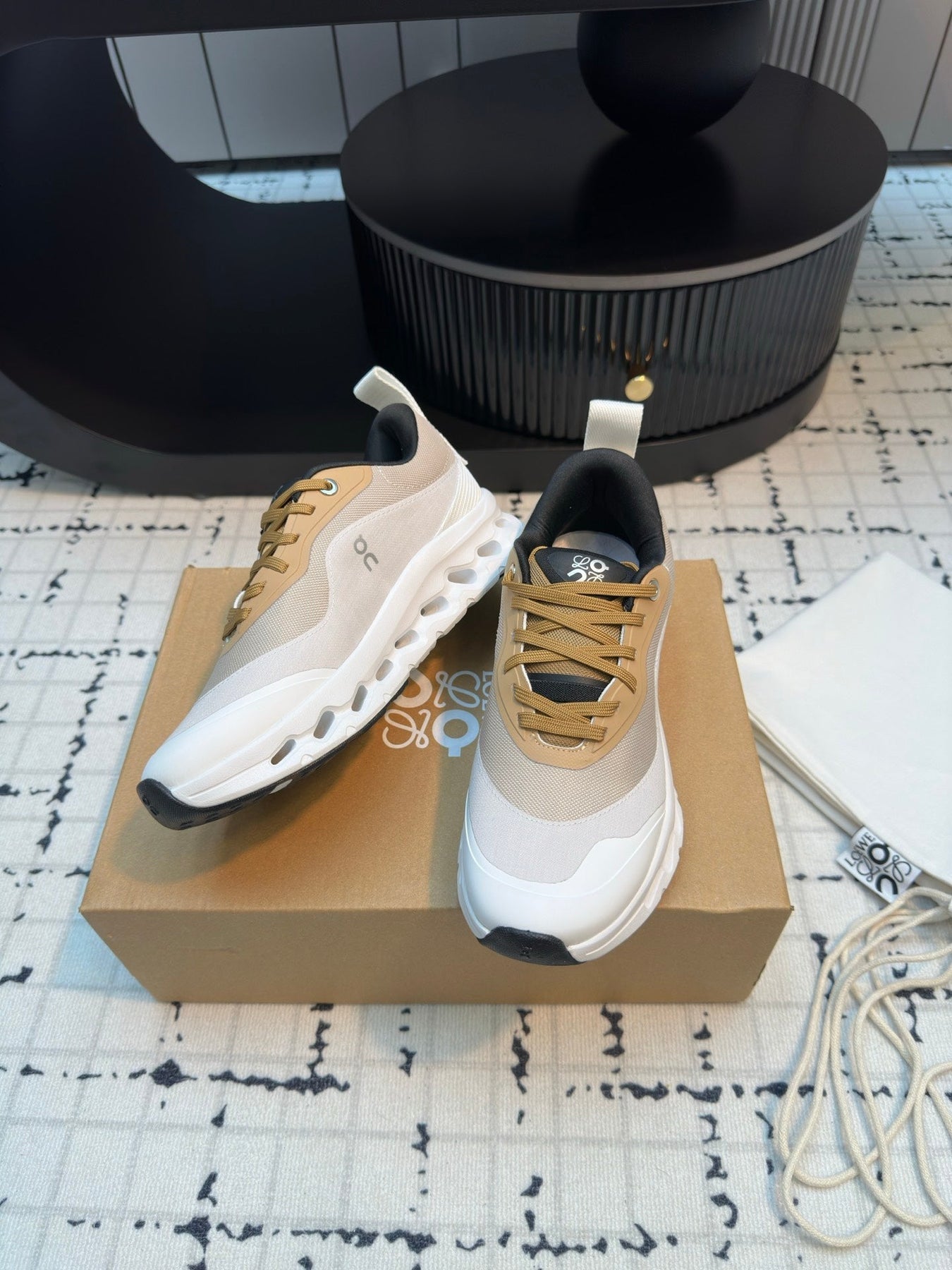 LW CLOUDTILT 2.0 SNEAKER TAN AND WHITE POLYESTER