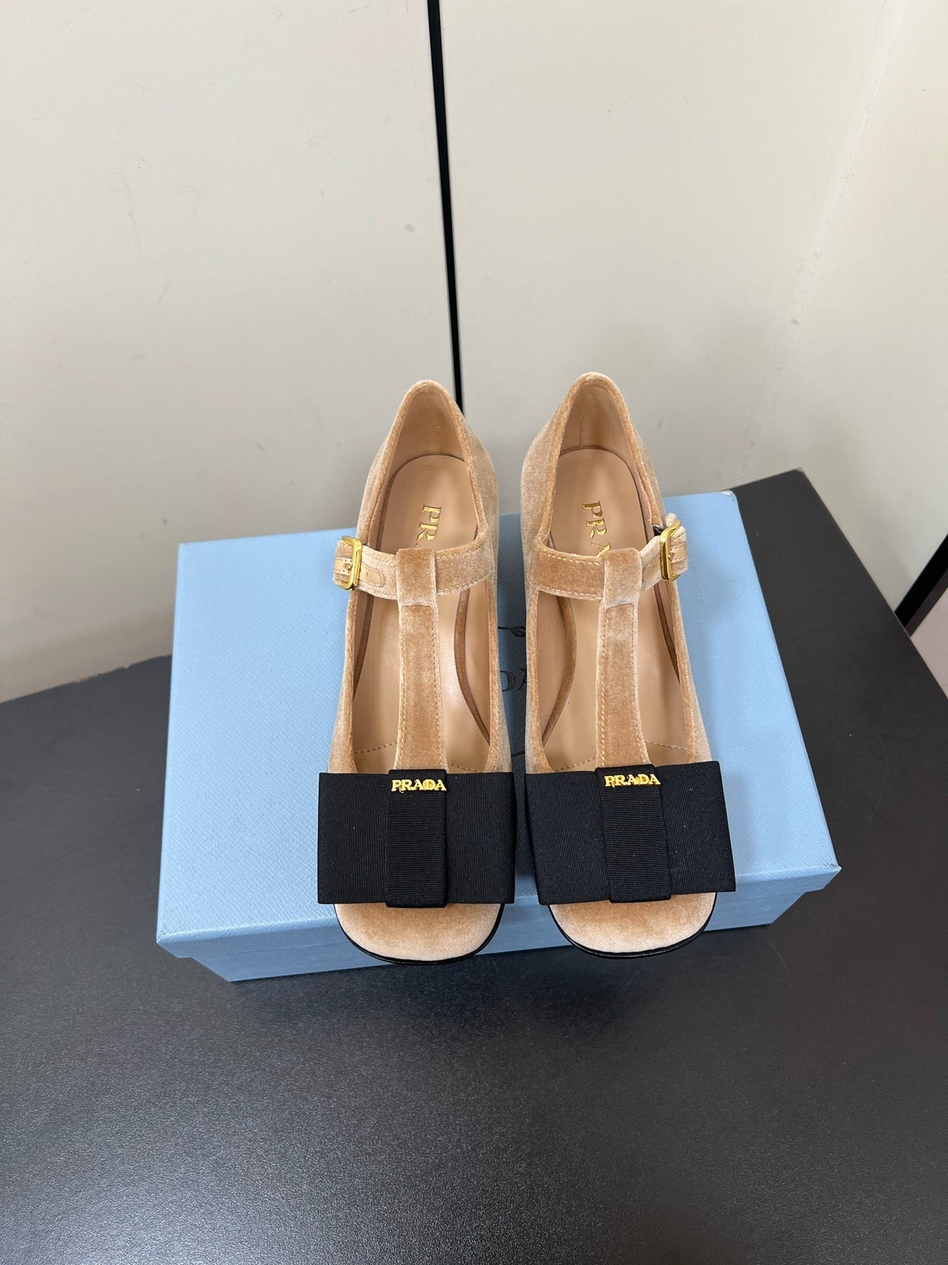 BOW MARY JANE PUMPS WITH T-STRAP IN PECAN PIE VELVET
