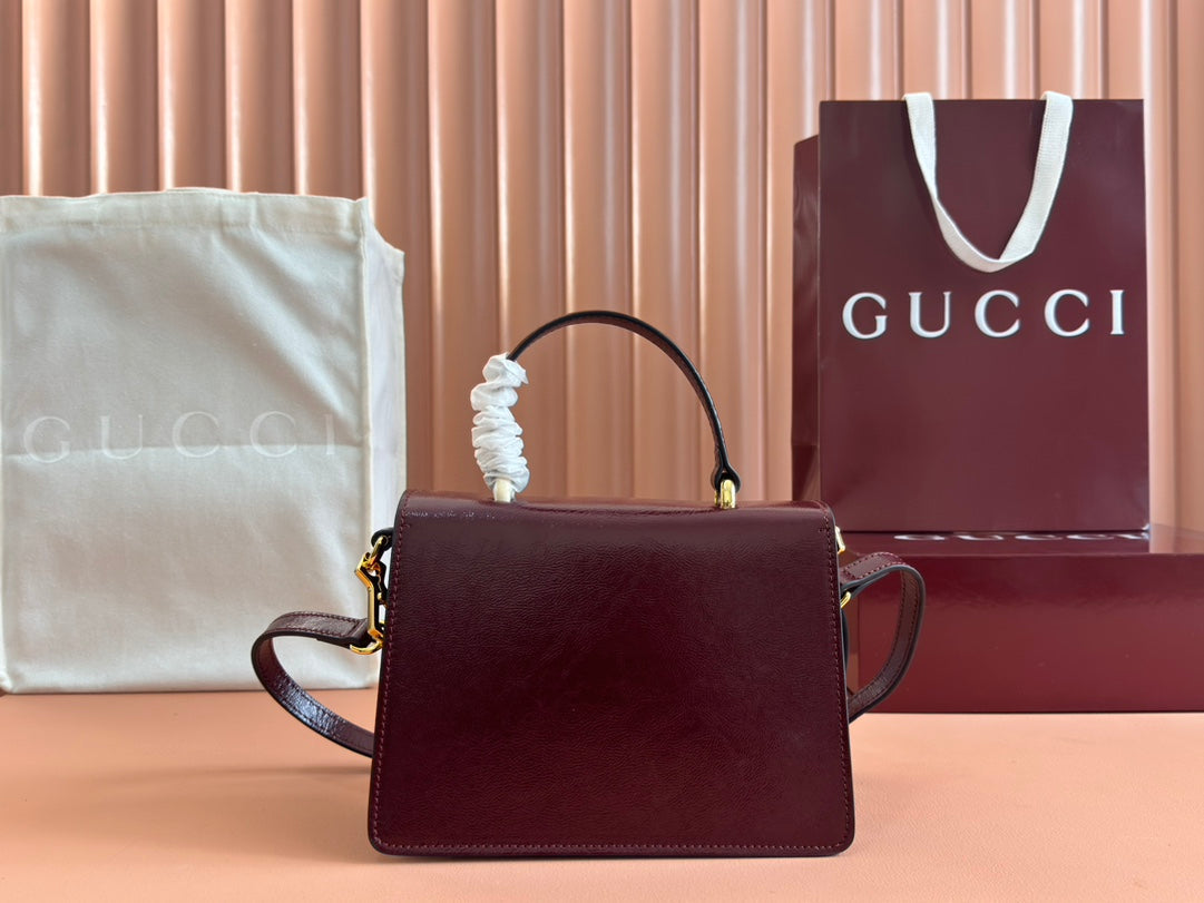 DIONYSUS MEDIUM SHOULDER BAG 22 IN ROSSO ANCORA RED GG GLOSSY LAMBSKIN