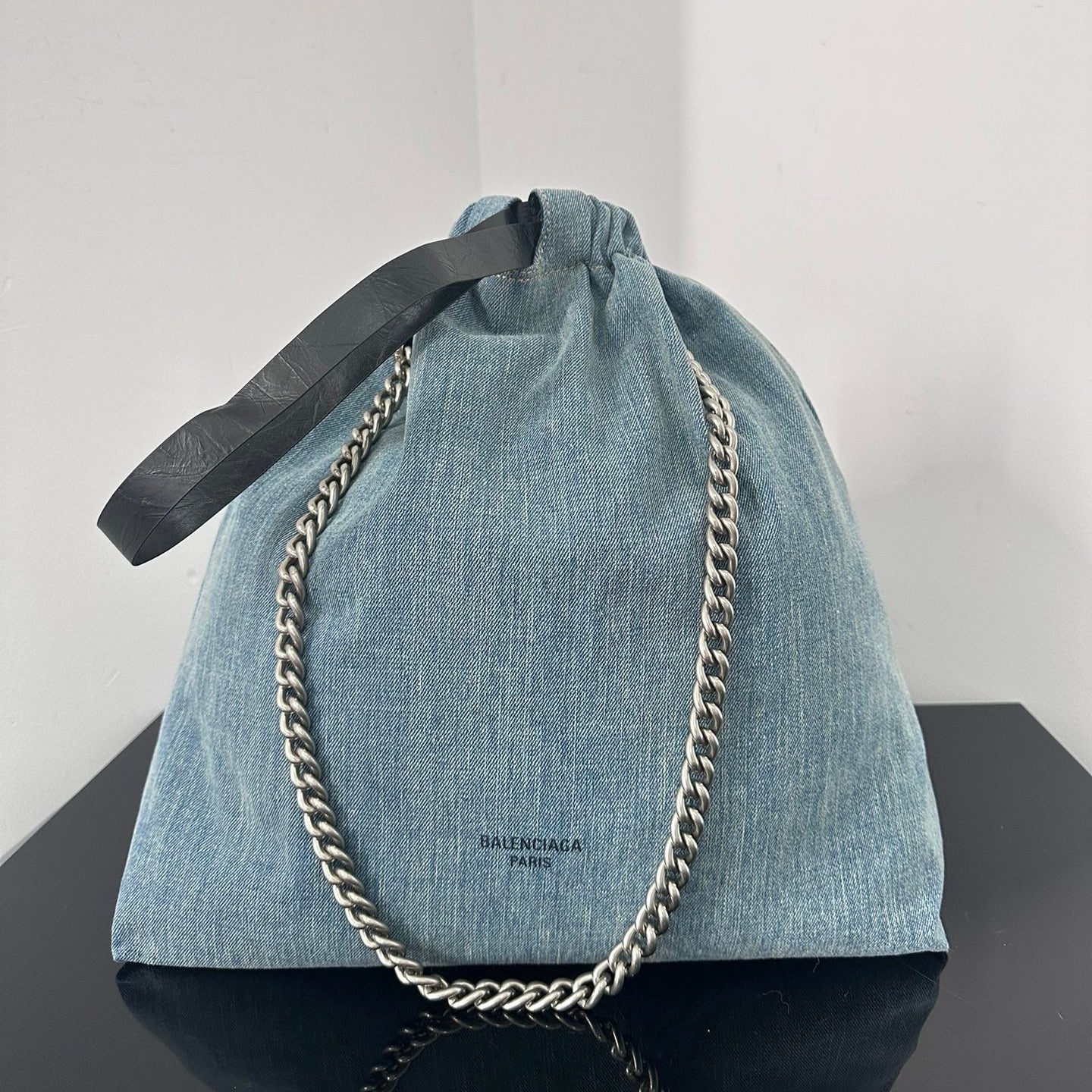 CRUSH LARGE TOTE BAG 46 IN BLUE WASHED DENIM SILVER HARDWARE