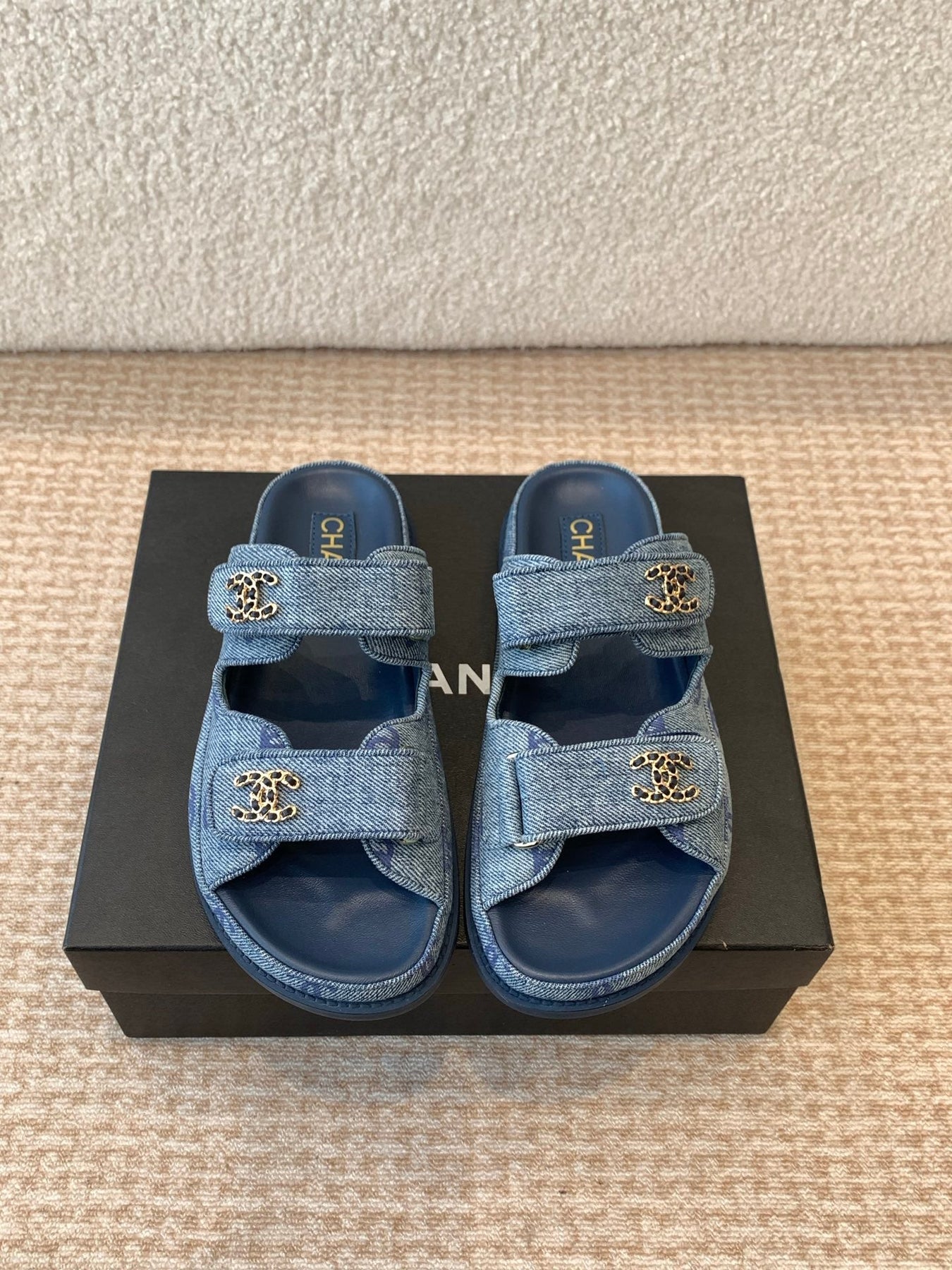 DAD SANDAL IN CLASSIC BLUE DENIM FABRIC MULE