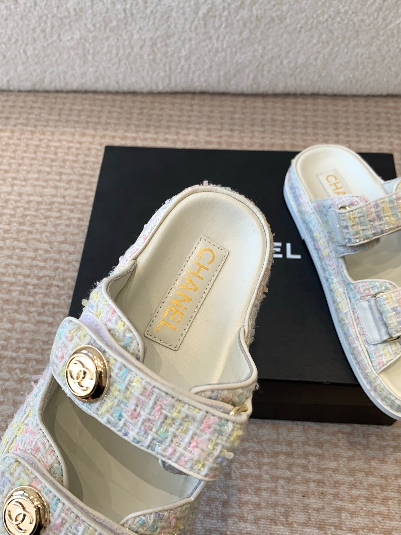 DAD SANDAL IN WHITE FABRIC WITH SEQUINS MULE