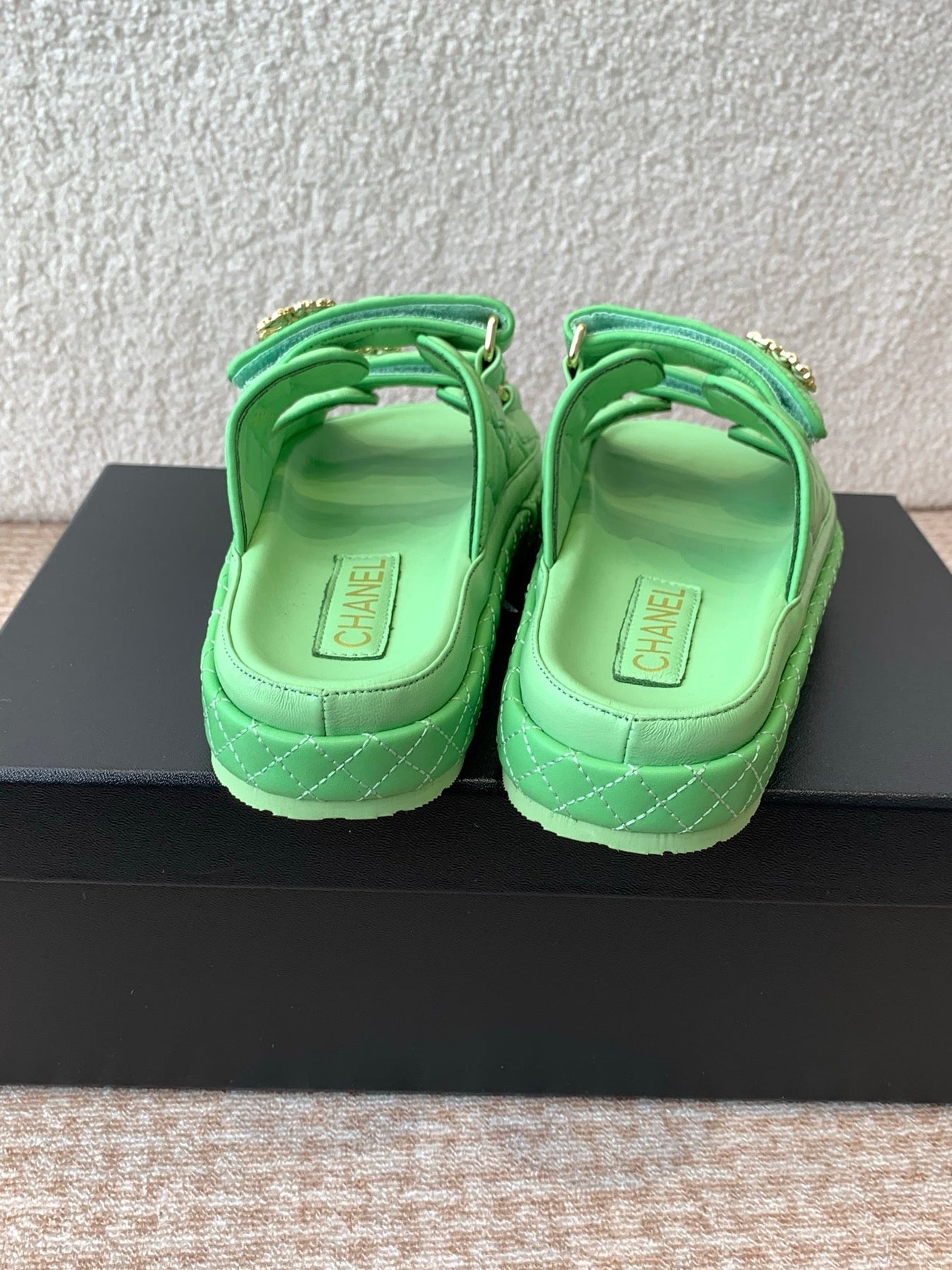 DAD SANDAL IN TEA GREEN CALFSKIN MULE