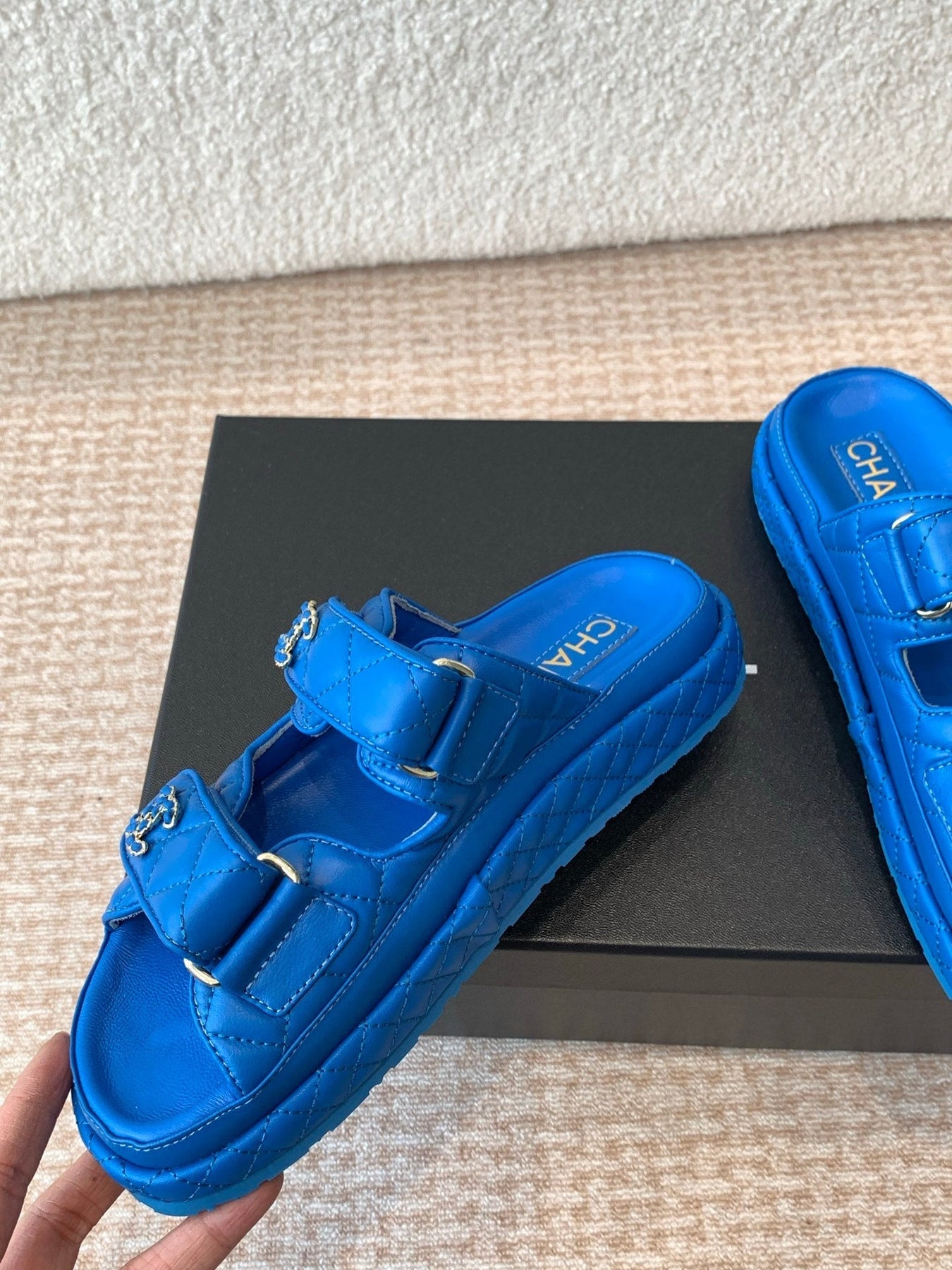 DAD SANDAL IN COBALT BLUE CALFSKIN MULE