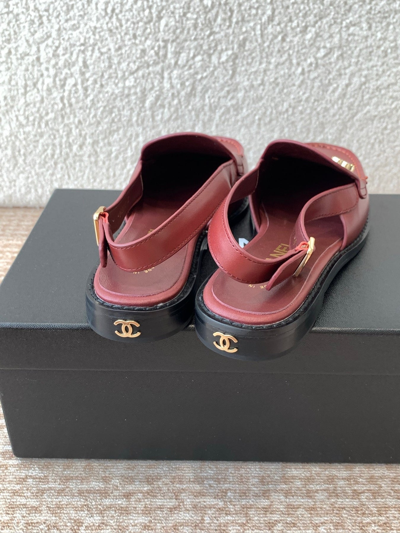 CC MOCCASIN SLINGBACK IN CURRANT RED CALFSKIN