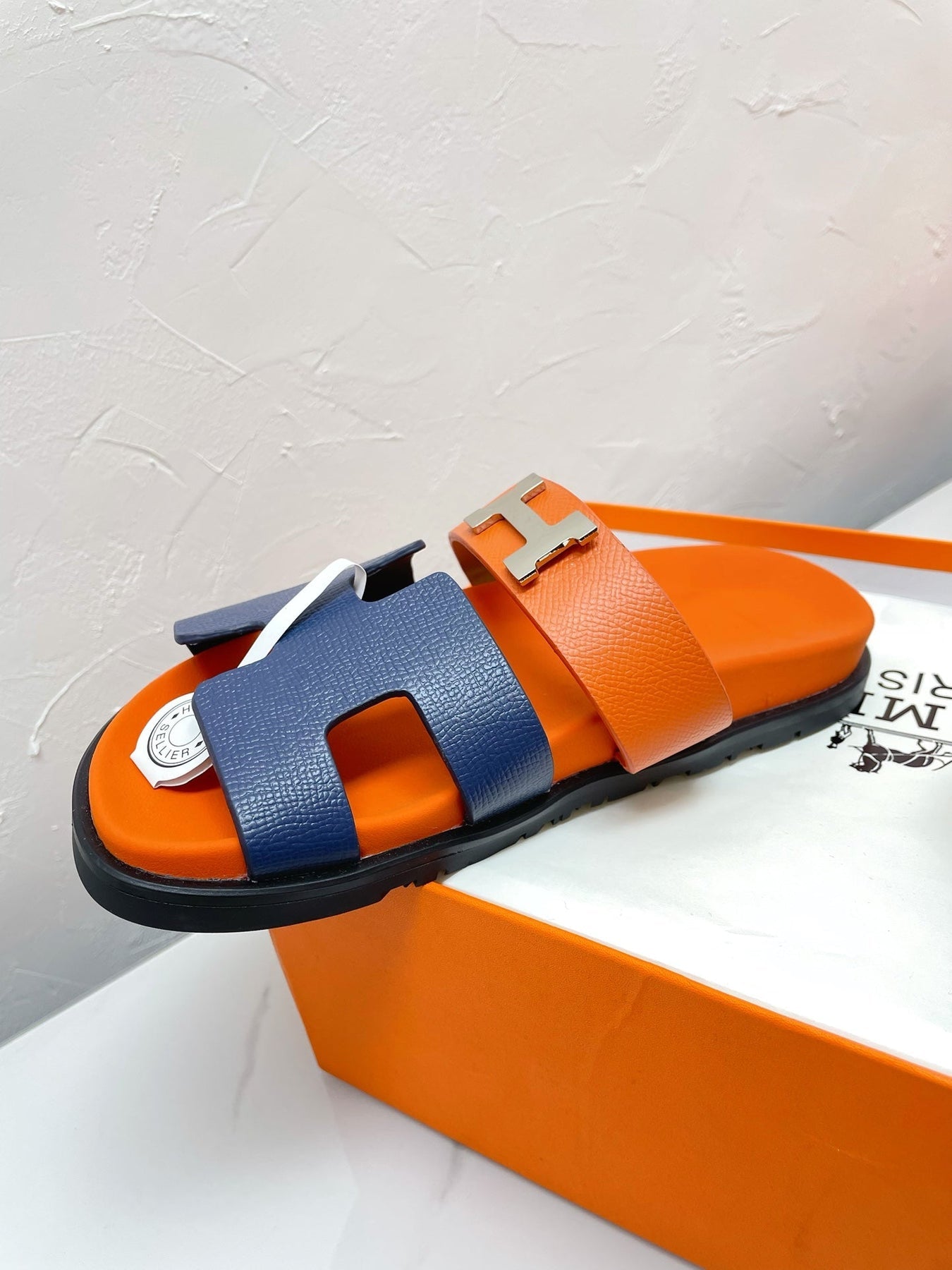 CHYPRE SANDAL LAPIS MIX ORANGE LAMBSKIN WITH H BUCKLE