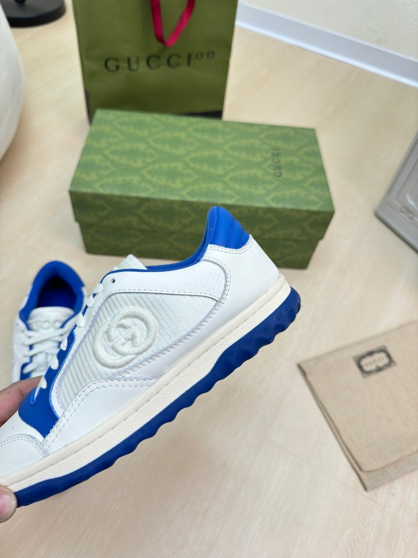 GG INTERLOCKING G SNEAKER BLUE WHITE CALFSKIN AND FABRIC