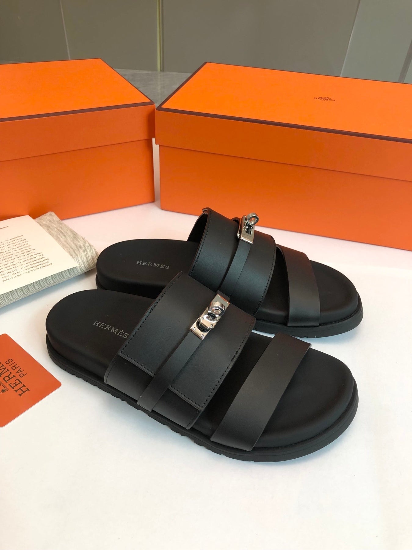 GABRIEL SANDAL MULE IN BLACK CALFSKIN