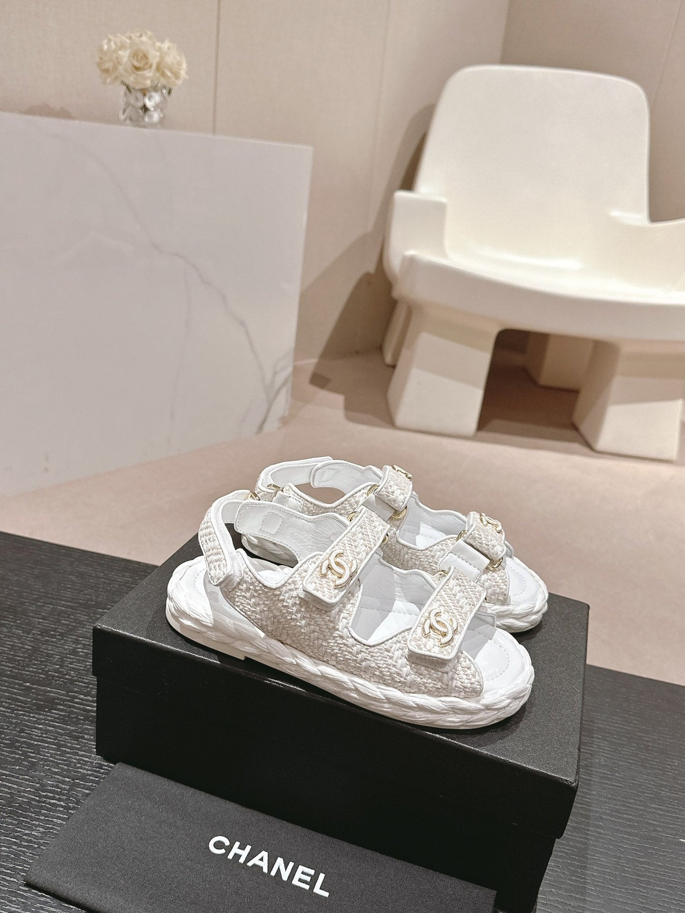 CC DAD SANDALS IN WHITE CALFSKIN