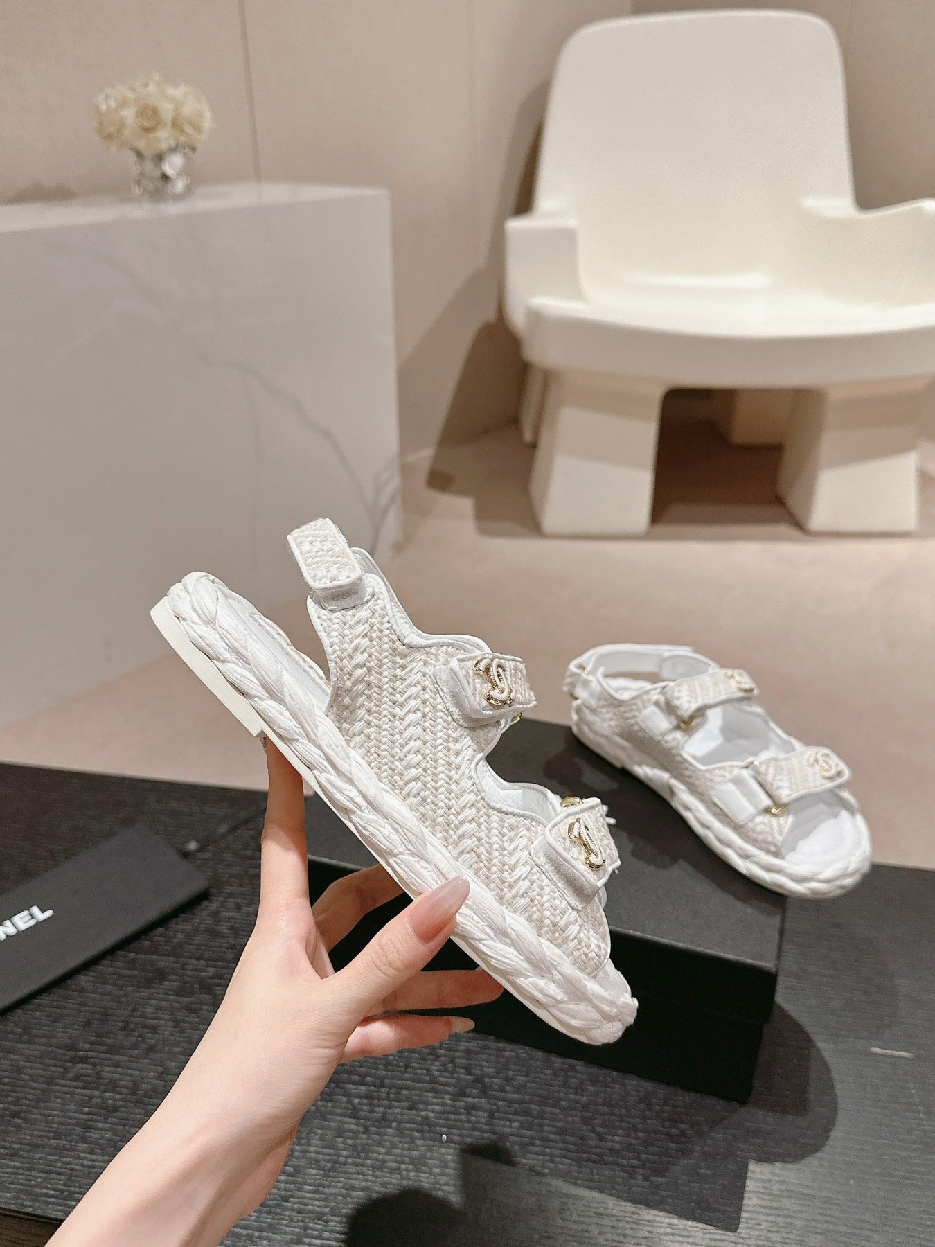 CC DAD SANDALS IN WHITE CALFSKIN
