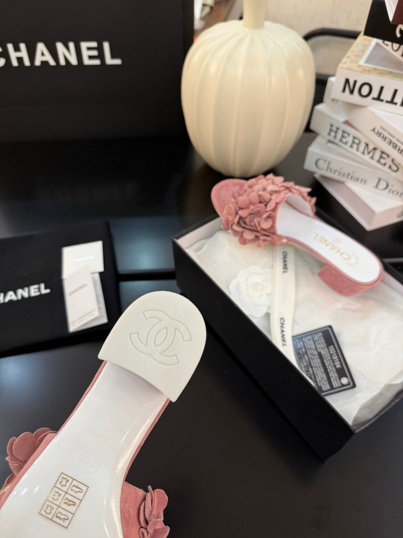 MID HEEL 45 MM MULE IN PEACH PINK SUEDE