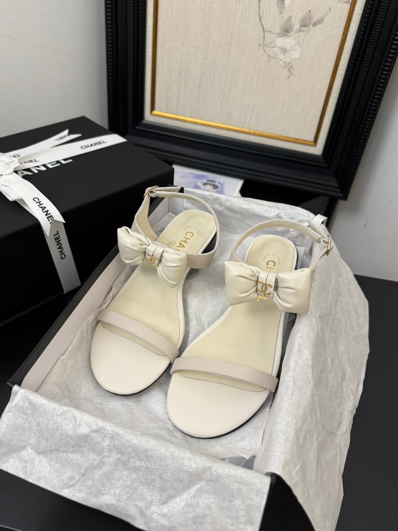 FLAT SANDALS 5 MM IN WHITE CREAM CALFSKIN