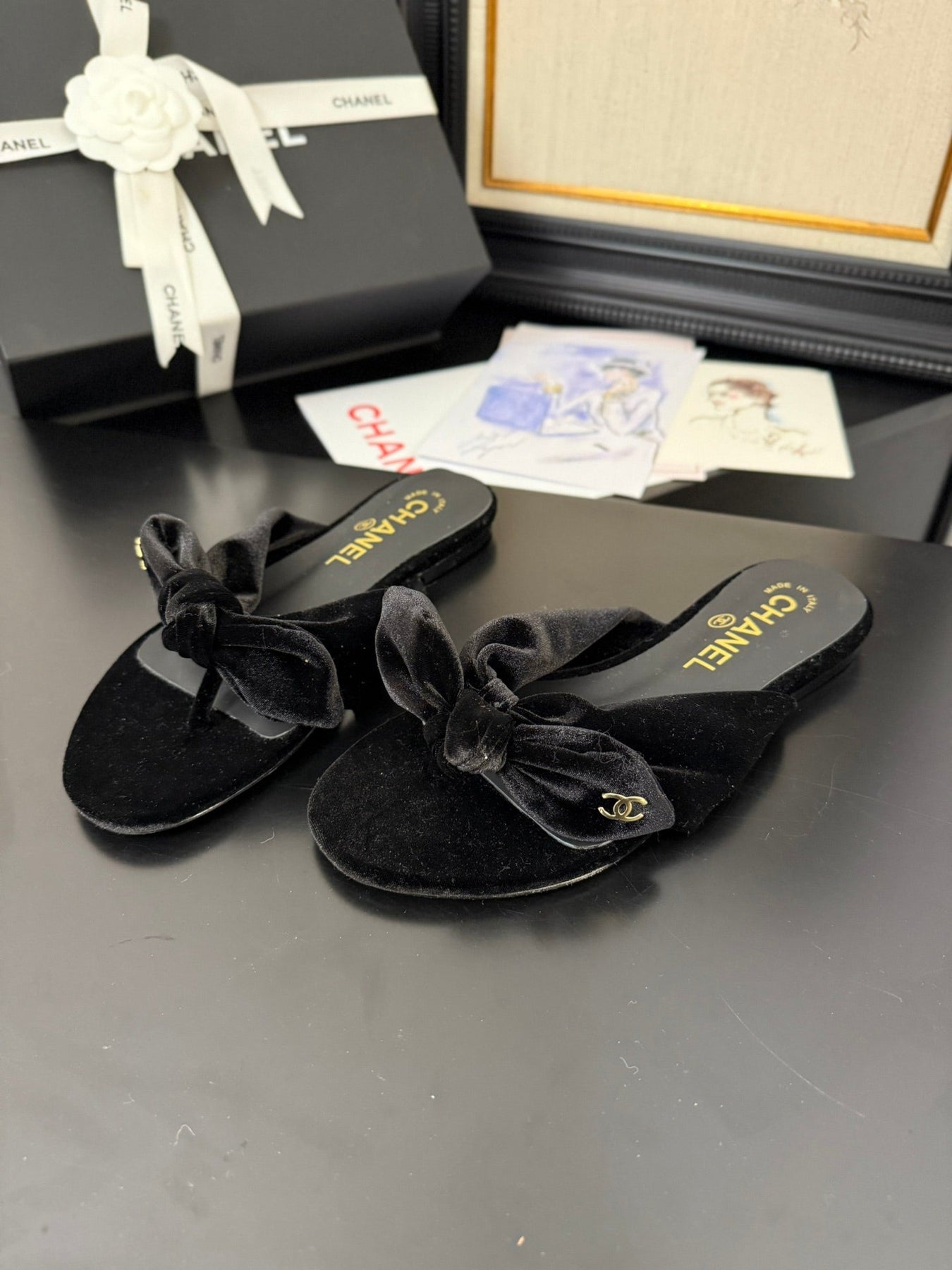 CC 25C Thong Sandal Bow Black Velvet fabric 233564