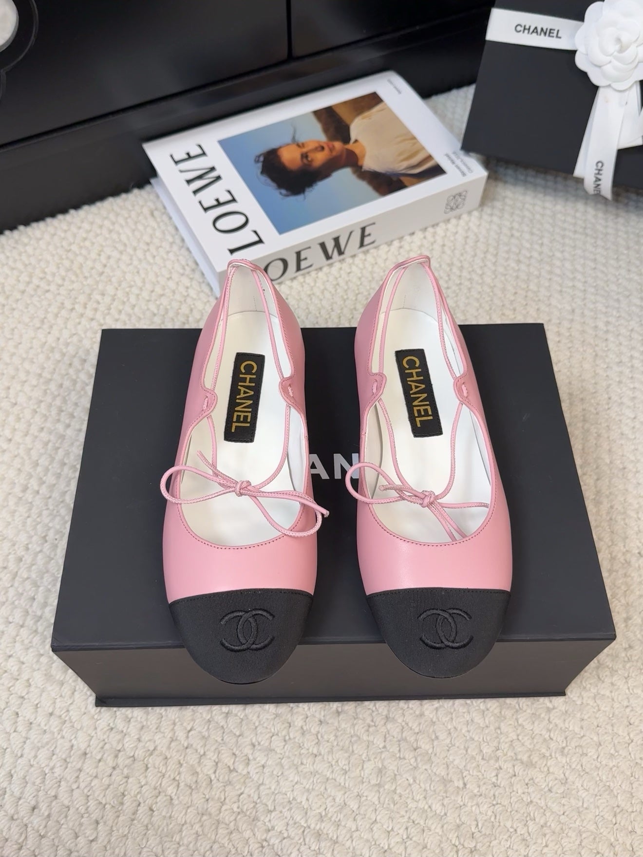 FLAT MARY JANE PUMPS IN BABY PINK LAMBSKIN MIX BLACK FABRIC