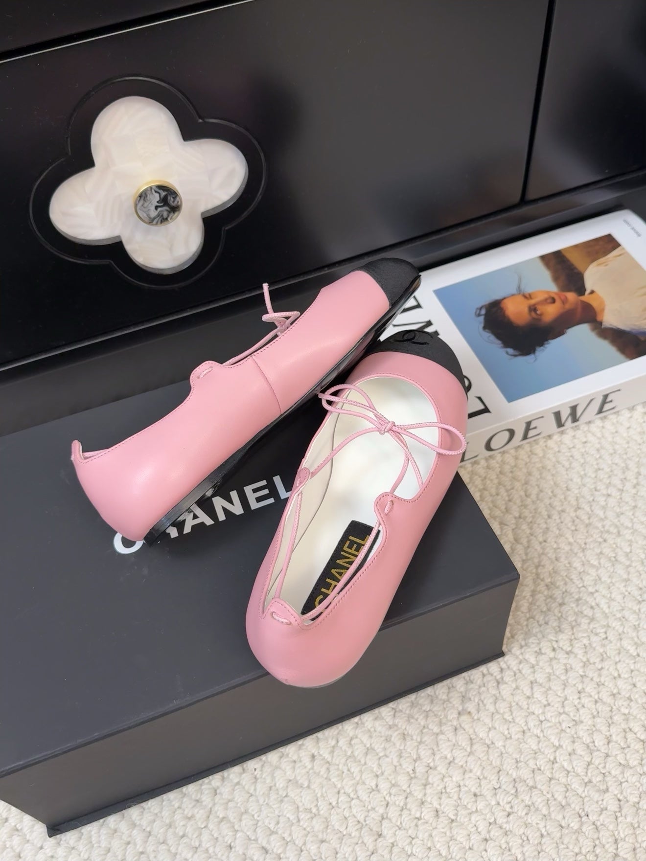 FLAT MARY JANE PUMPS IN BABY PINK LAMBSKIN MIX BLACK FABRIC