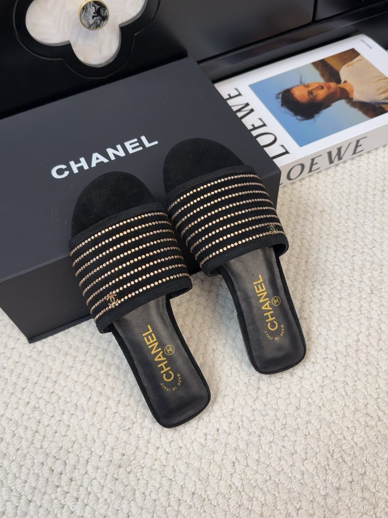 FLAT SLIDE IN BLACK SUEDE WITH CRYSTALS