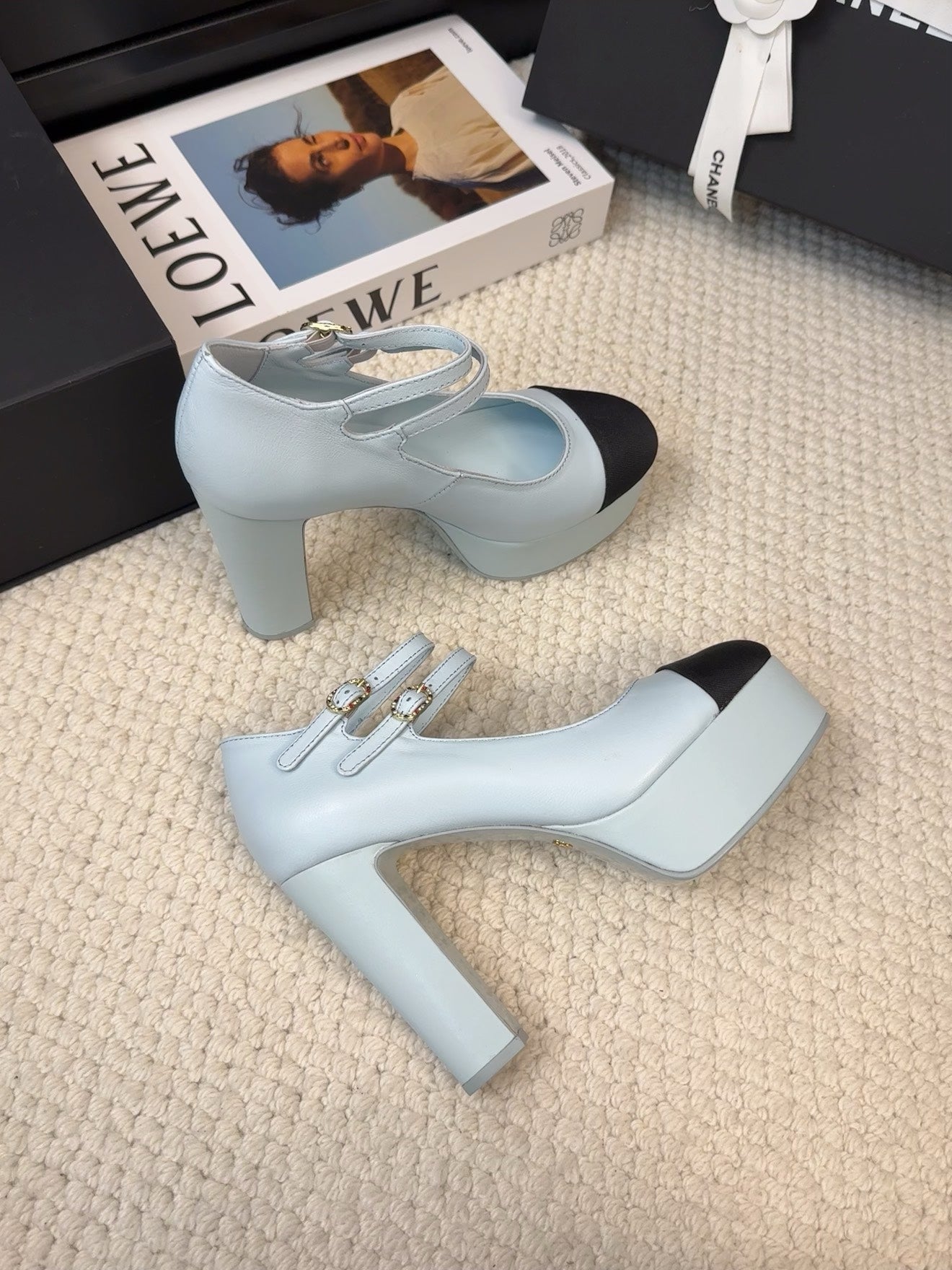FLATFORM SANDAL IN LIGHT BLUE CALFSKIN AND BLACK FABRIC