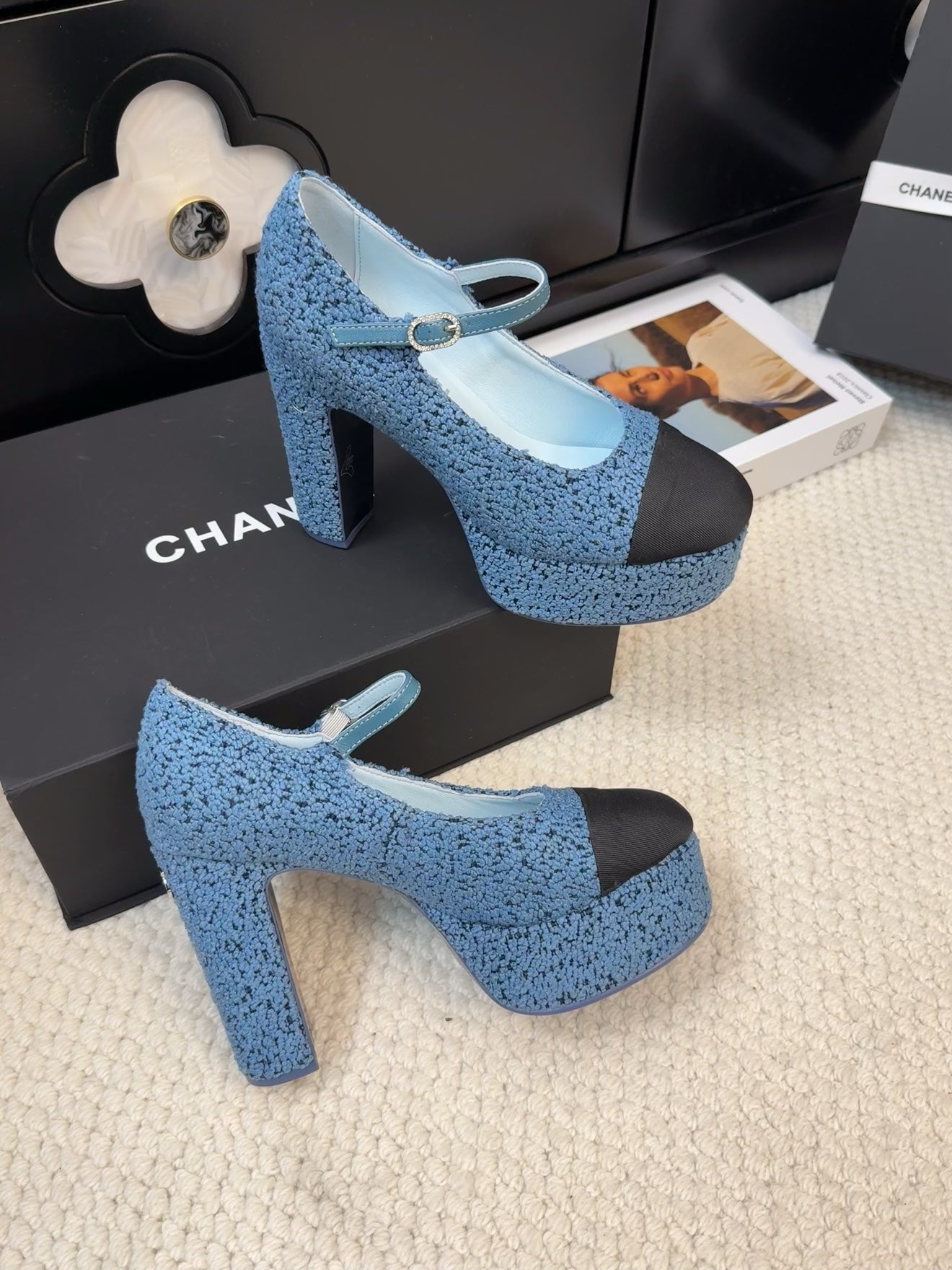 FLATFORM SANDAL IN AEGEAN BLUE TWEED AND BLACK FABRIC