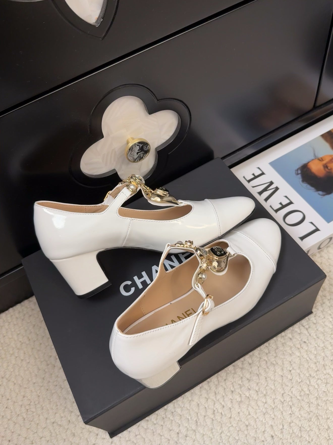 MARY JANE SHOES IN WHITE PATENT CALFSKIN 55 MM