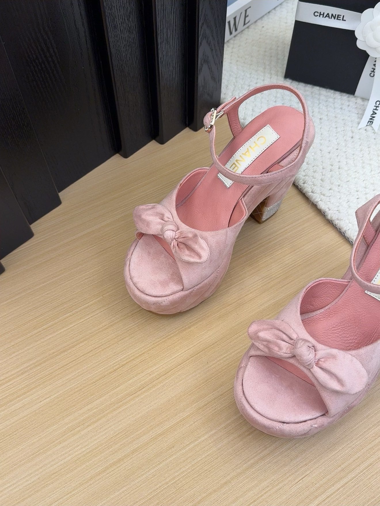 HIGH 12 CM PLATFORM SANDALS IN BLUSH PINK SUEDE