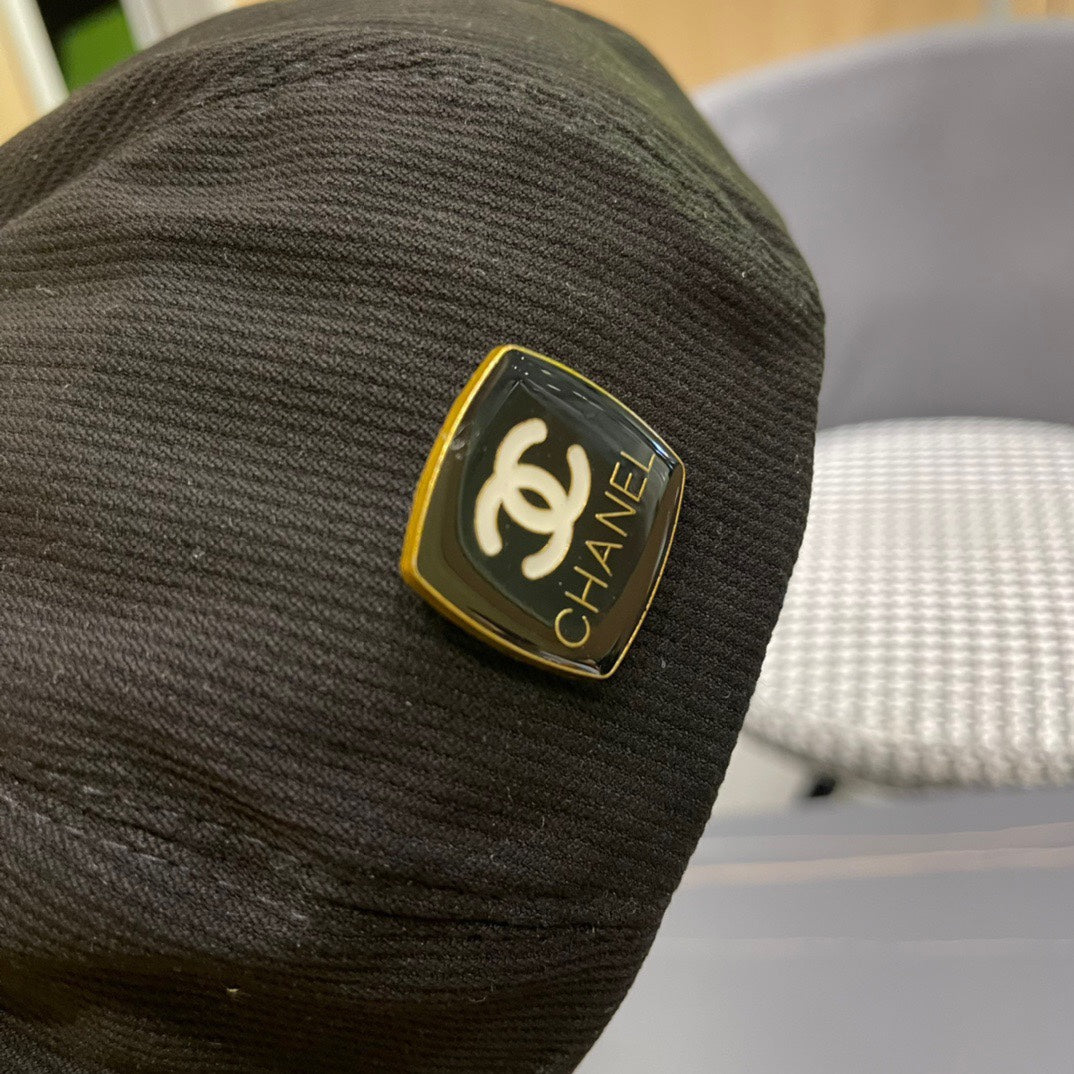 BERET HAT IN BLACK CORDUROY 429844