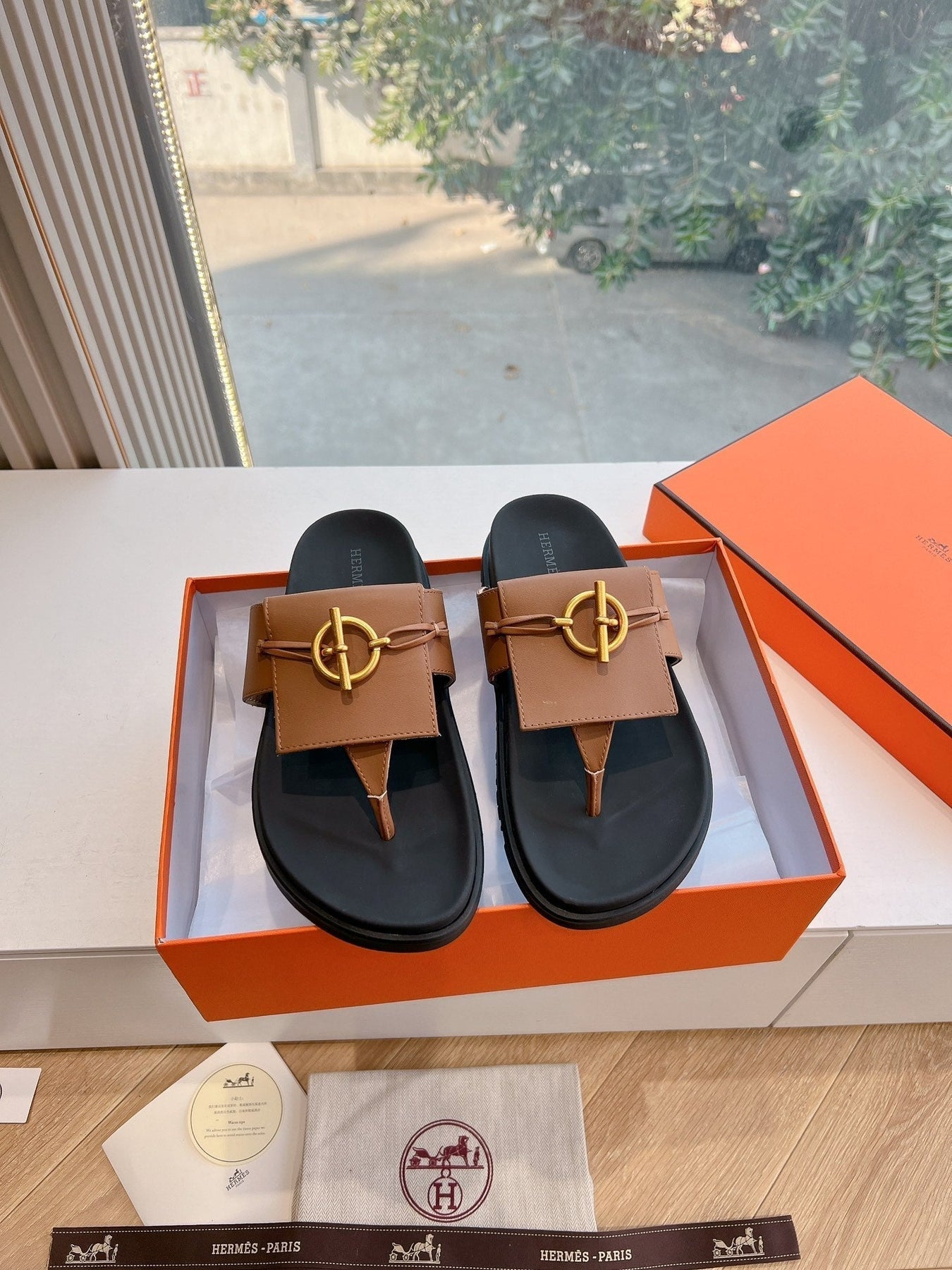 JOYCE SANDAL IN BRONZE BROWN CALFSKIN