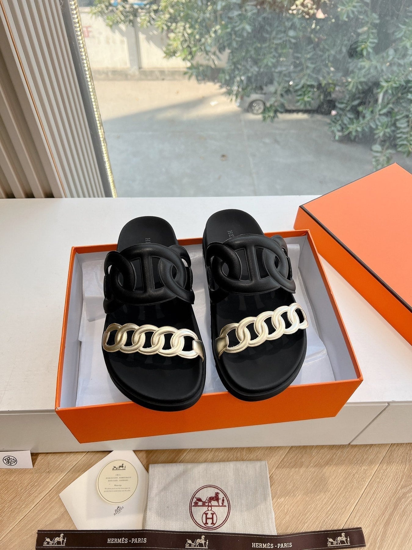 EXTRA SANDAL IN BLACK MIX SILVER CALFSKIN