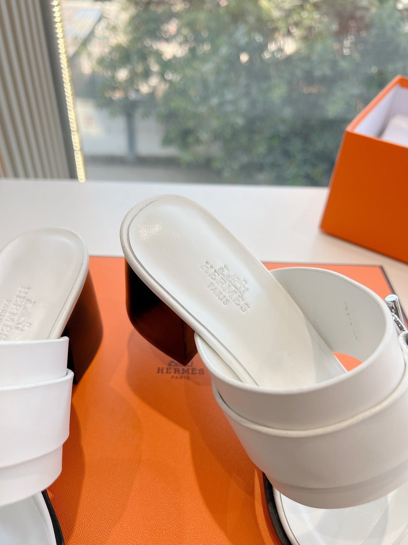 KUTE 60 SANDAL IN WHITE CALFSKIN