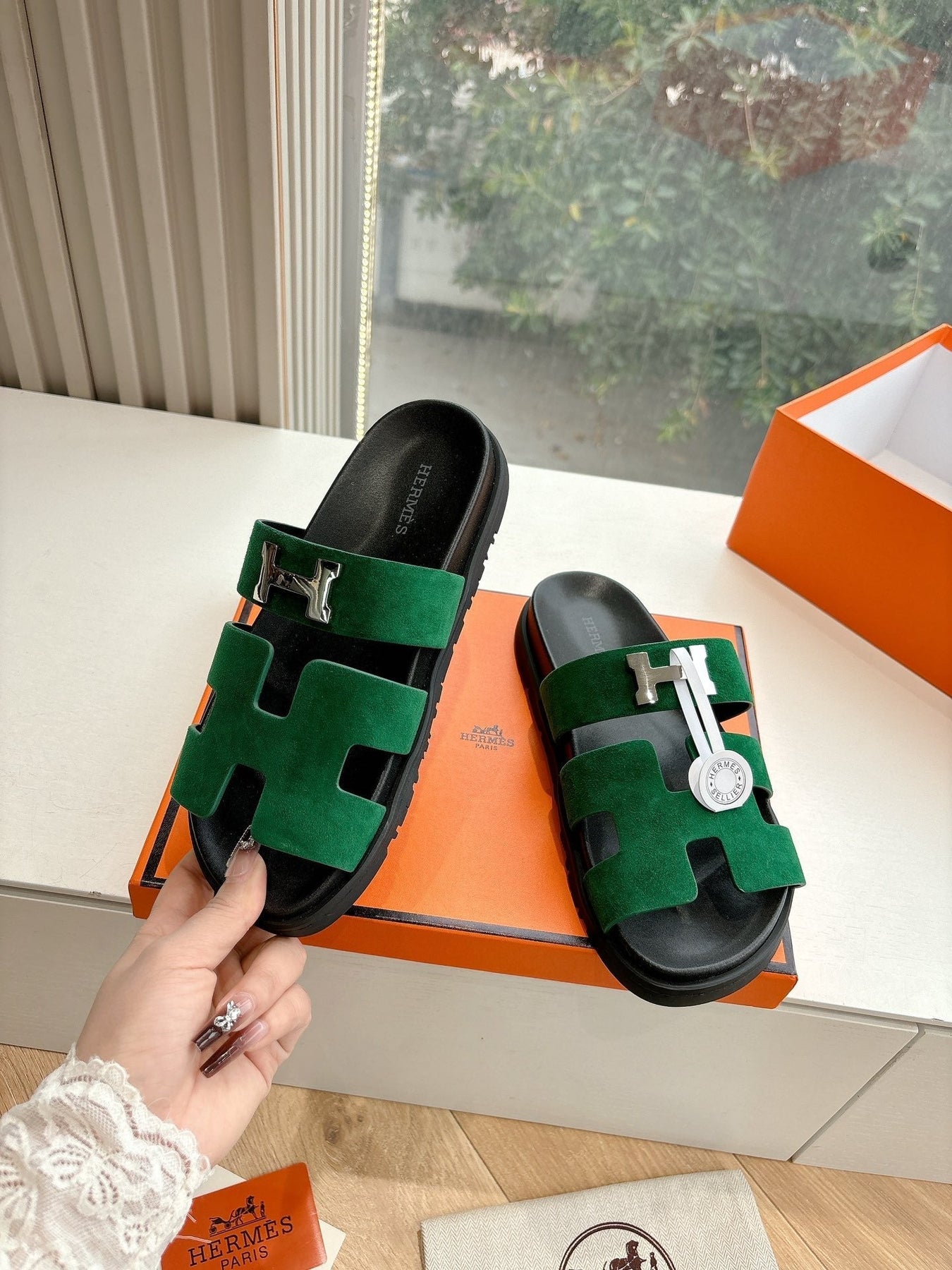 CHYPRE SANDAL IN PINE GREEN SUEDE