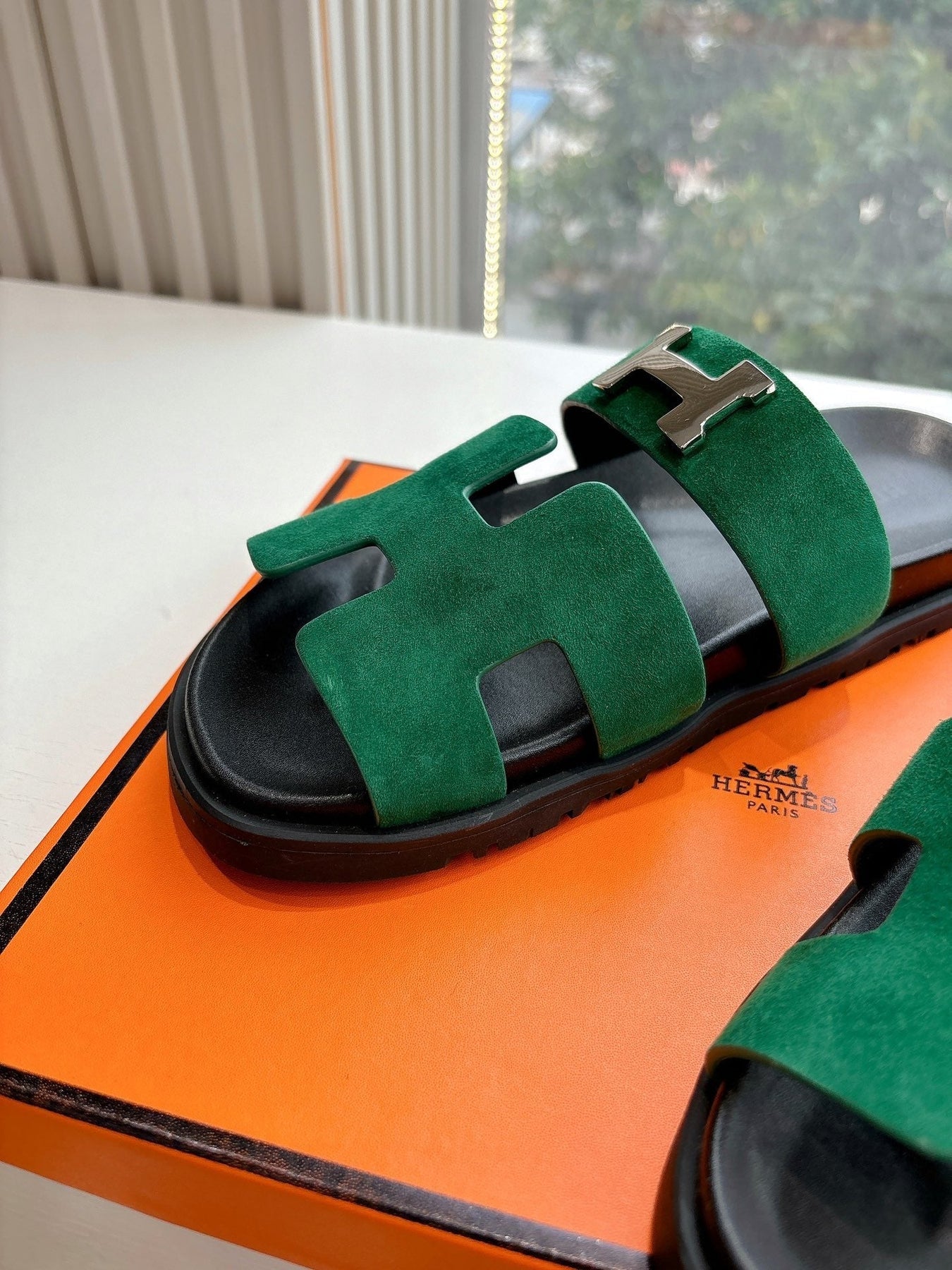 CHYPRE SANDAL IN PINE GREEN SUEDE