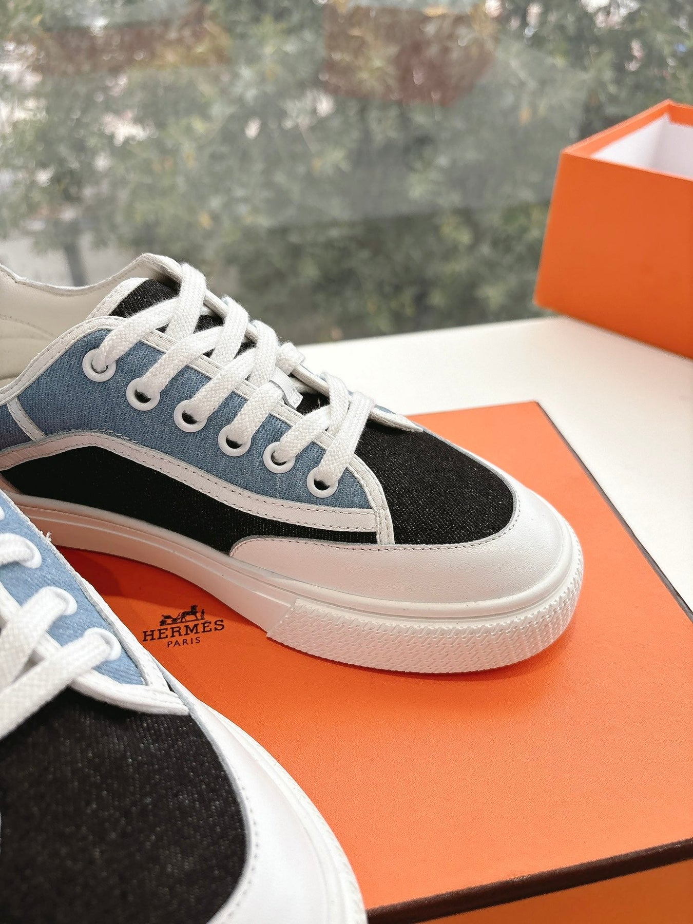 GET SNEAKER IN BLACK MIX LIGHT BLUE CANVAS AND CALFSKIN