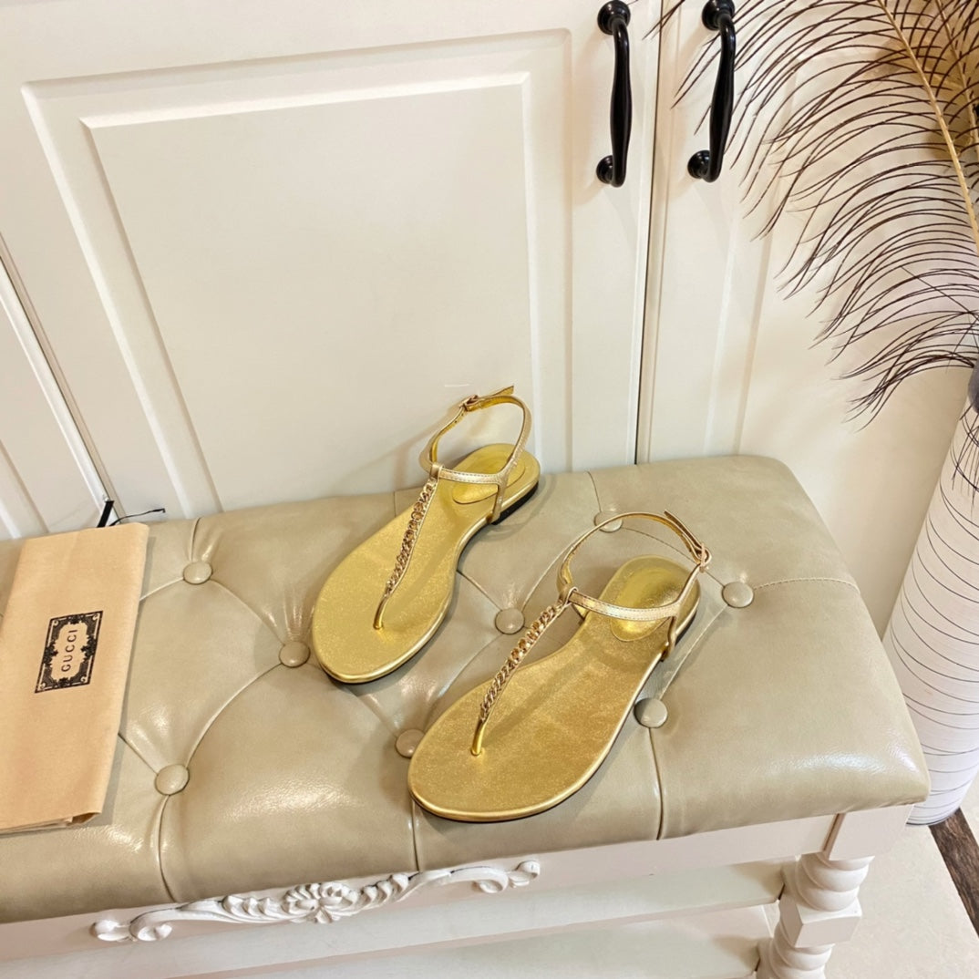 GG SIGNORINA THONG SANDALS IN GOLD SHEEPSKIN
