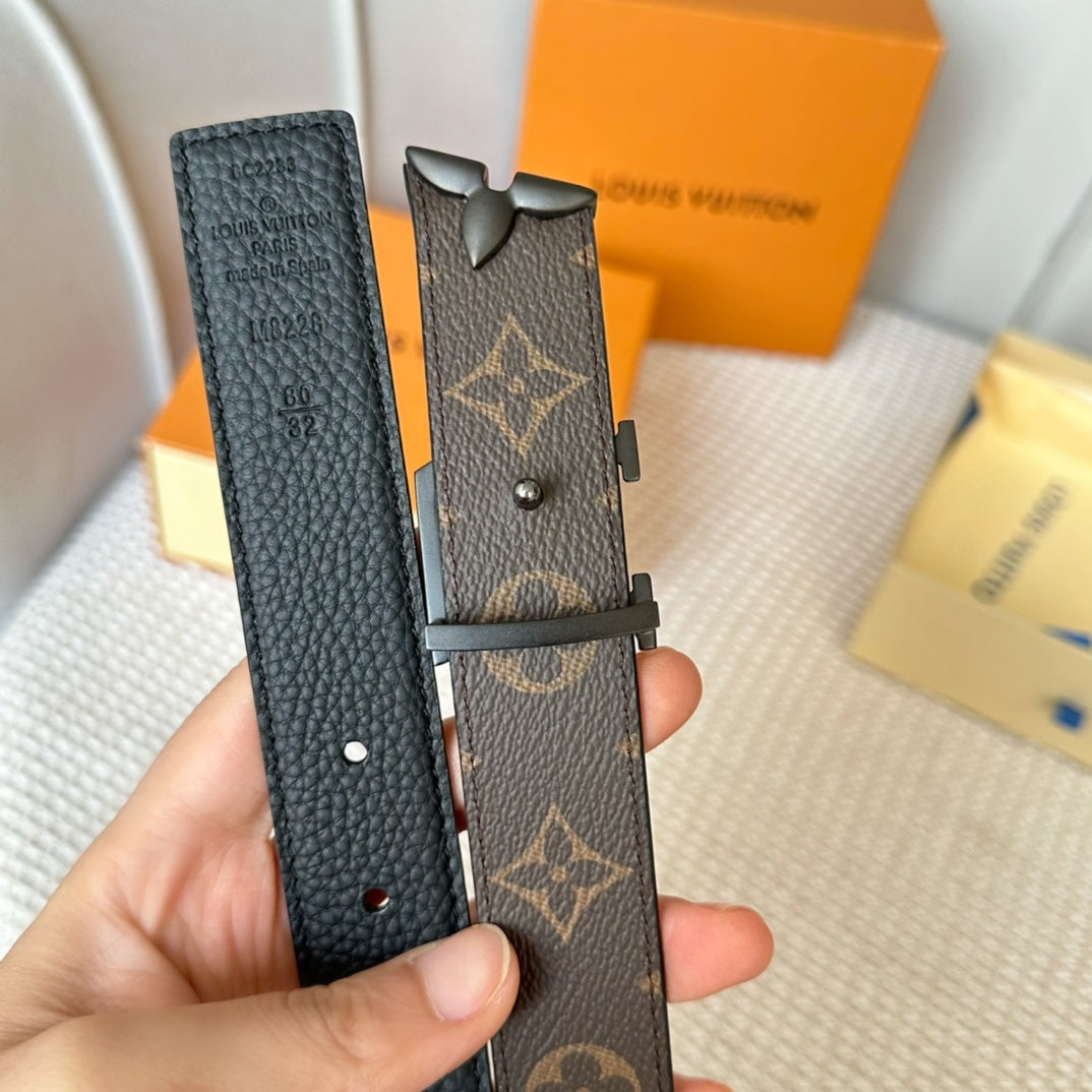 PRETTY LV 30MM REVERSIBLE BELT IN BLACK CALFSKIN BLACK HARDWARE